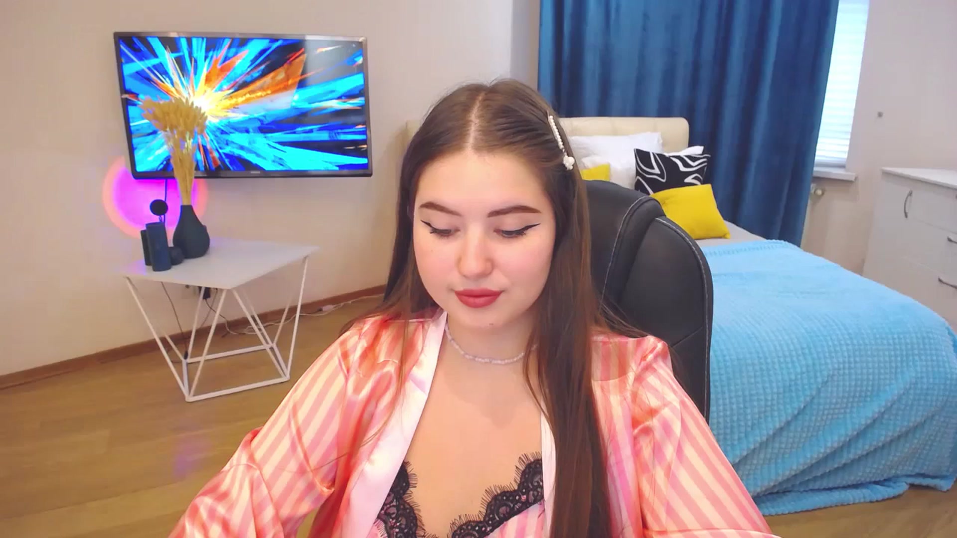 Gallery image thumbnail from AdmireMyEyes's myfreecams stream on, 10/13/2023, 09:48 image 14 of 20