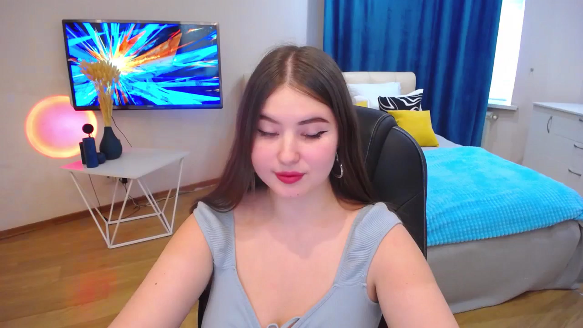 Gallery image thumbnail from AdmireMyEyes's myfreecams stream on, 10/17/2023, 07:26 image 9 of 20