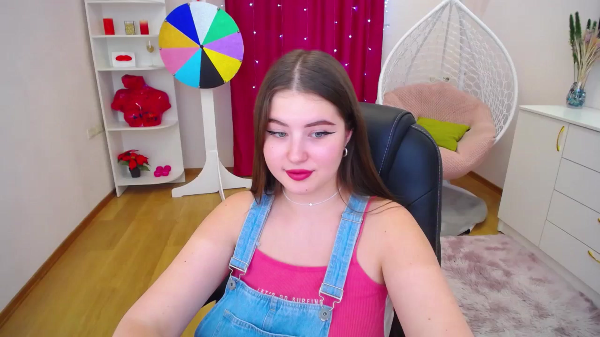 Gallery image thumbnail from AdmireMyEyes's myfreecams stream on, 10/18/2023, 09:46 image 18 of 20