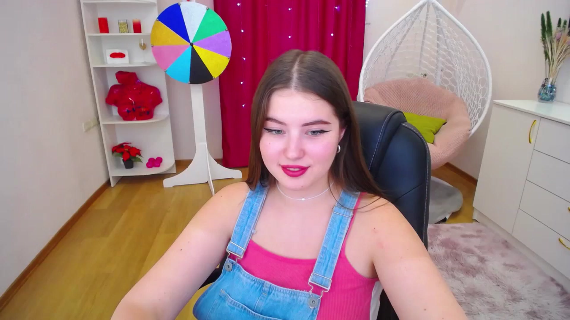Gallery image thumbnail from AdmireMyEyes's myfreecams stream on, 10/18/2023, 09:46 image 16 of 20