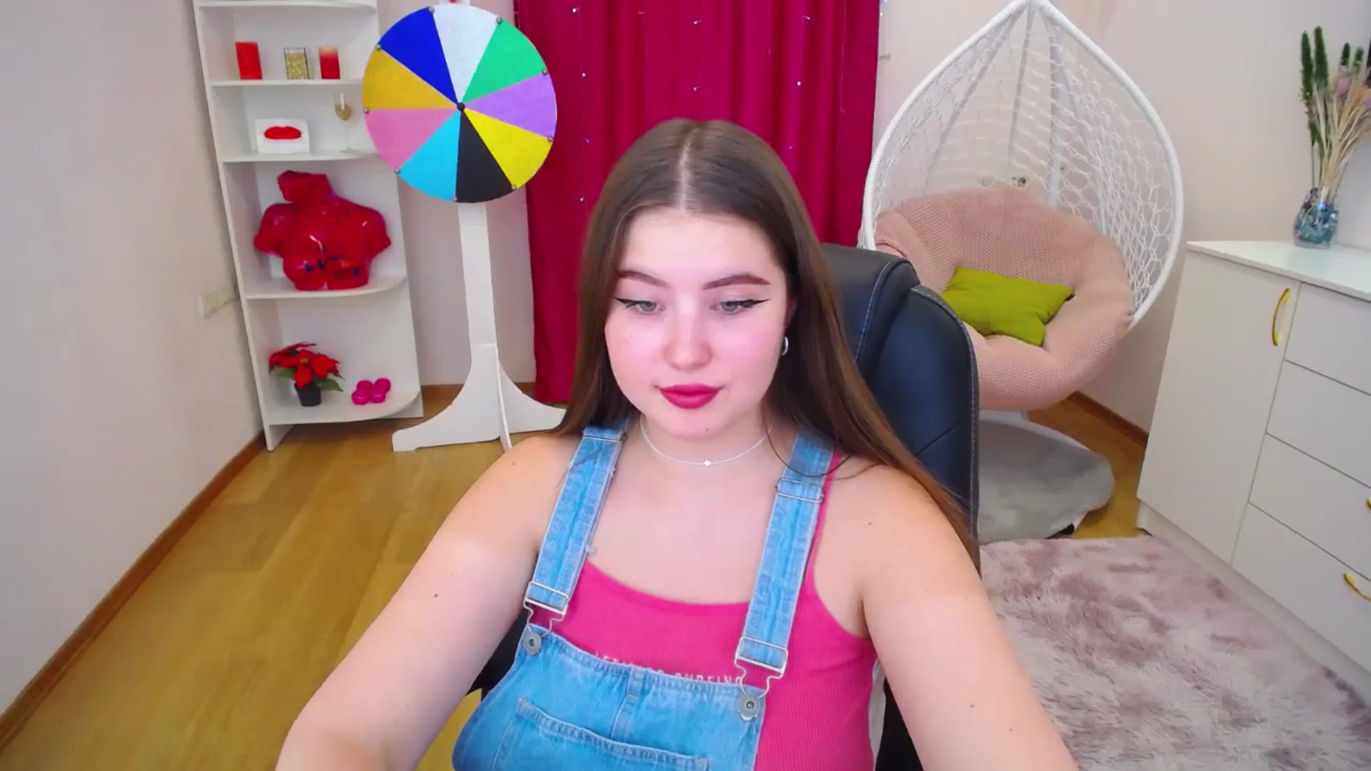 Gallery image thumbnail from AdmireMyEyes's myfreecams stream on, 10/18/2023, 09:46 image 6 of 20