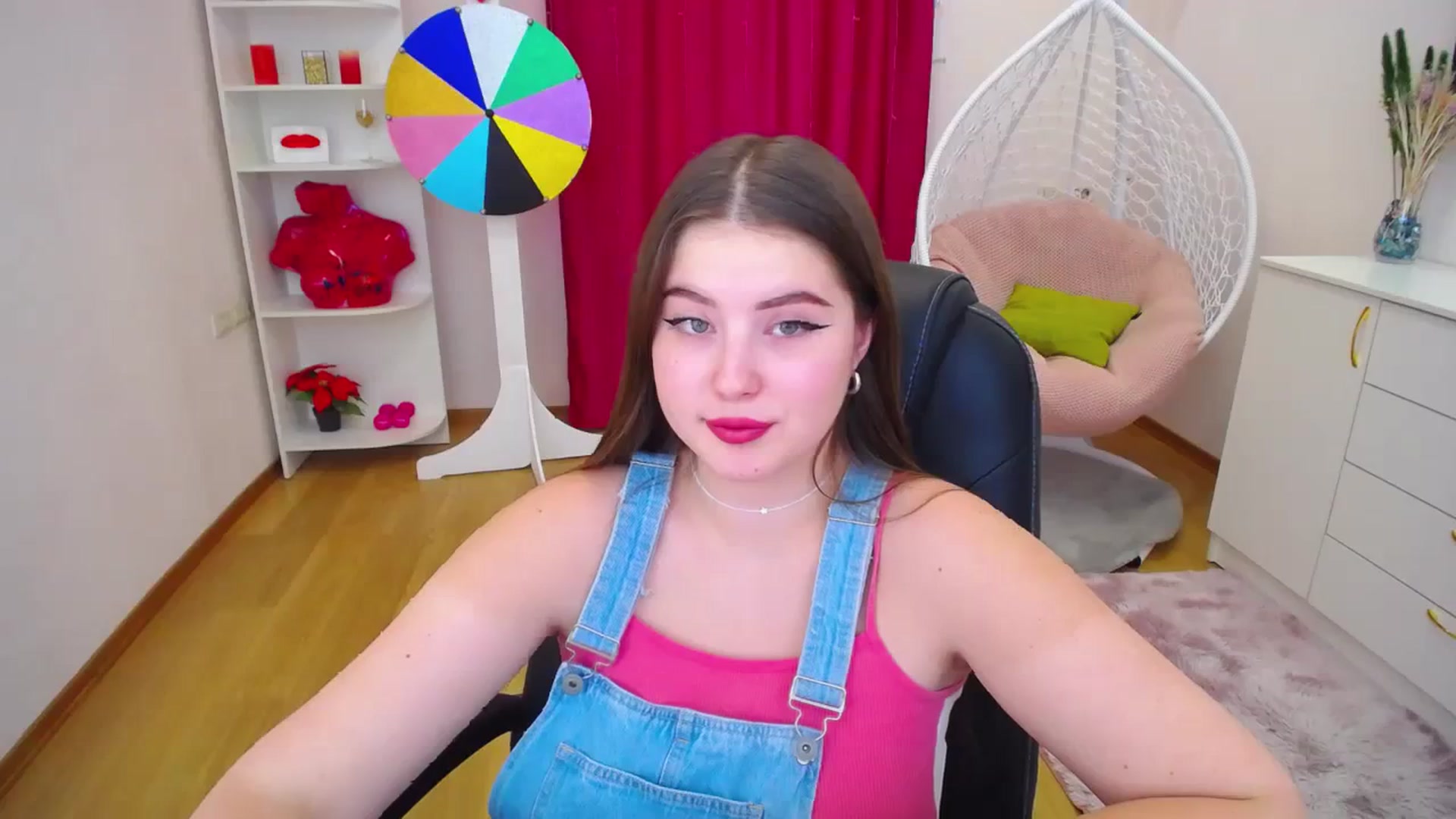 Gallery image thumbnail from AdmireMyEyes's myfreecams stream on, 10/18/2023, 09:46 image 5 of 20