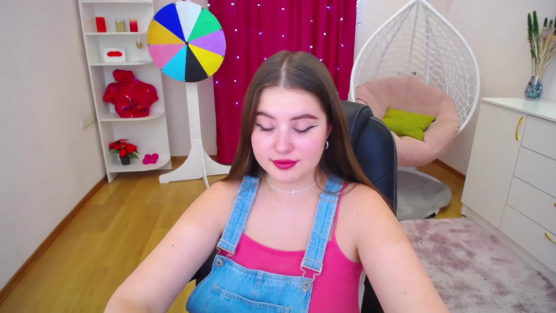 Gallery image thumbnail from AdmireMyEyes's myfreecams stream on, 10/18/2023, 09:46 image 8 of 20