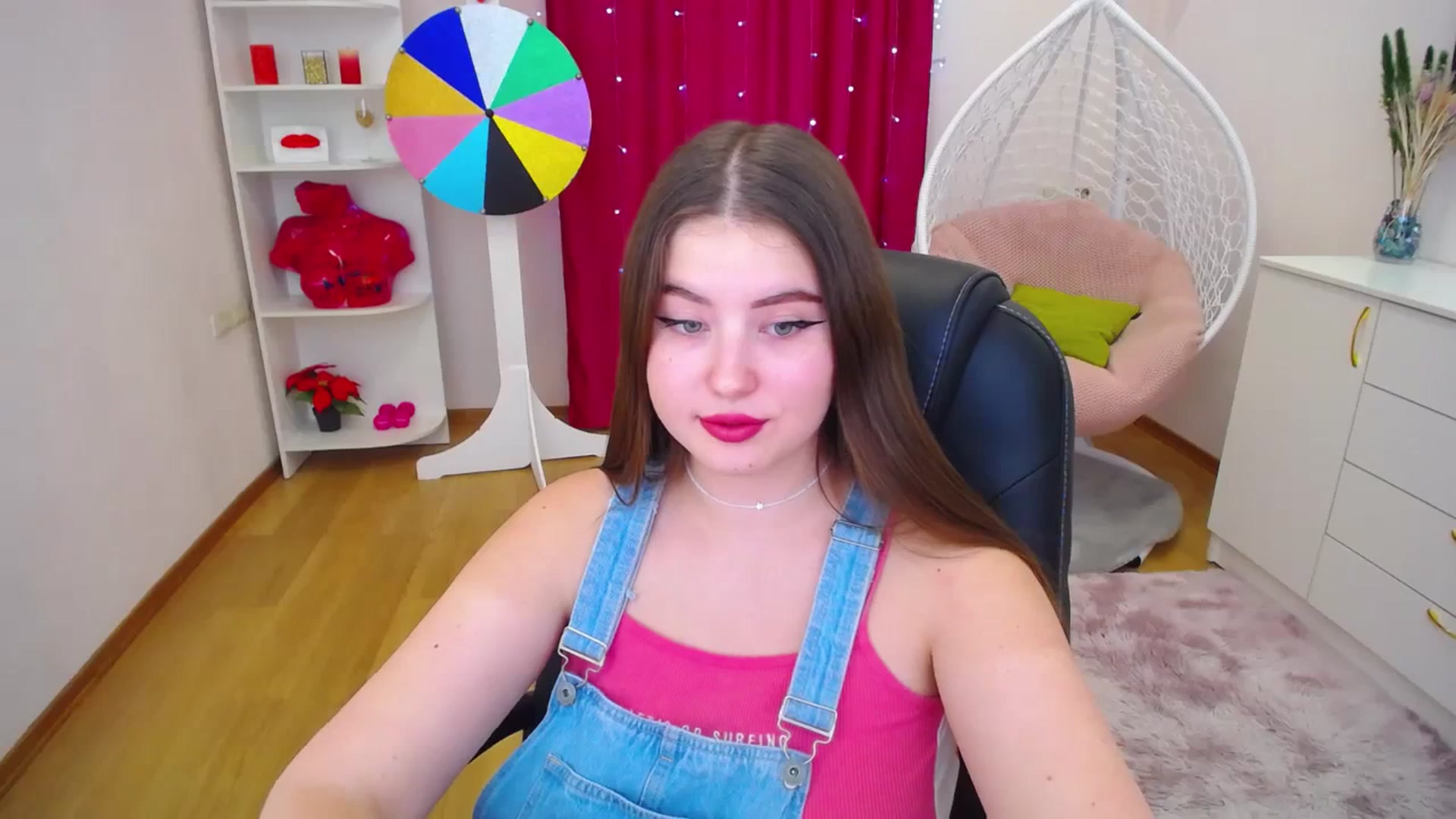 Gallery image thumbnail from AdmireMyEyes's myfreecams stream on, 10/18/2023, 09:46 image 19 of 20