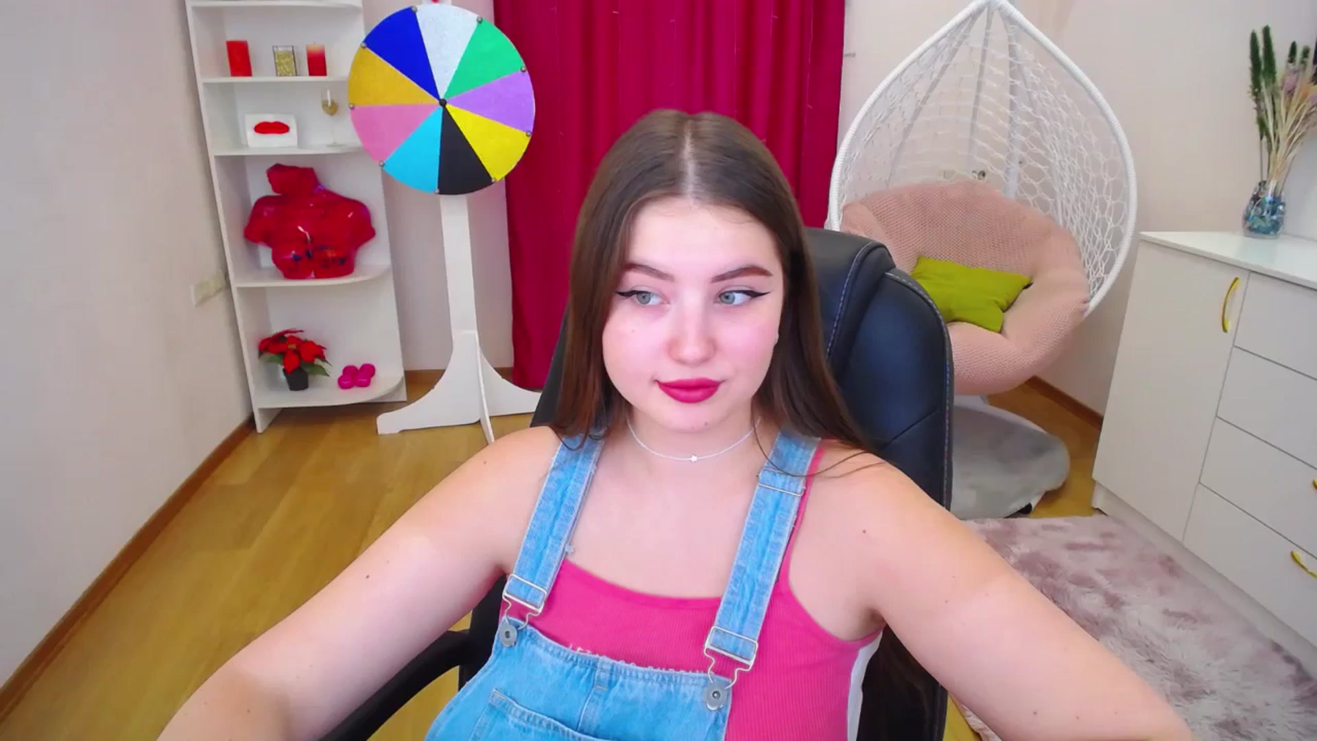 Gallery image thumbnail from AdmireMyEyes's myfreecams stream on, 10/18/2023, 09:46 image 17 of 20