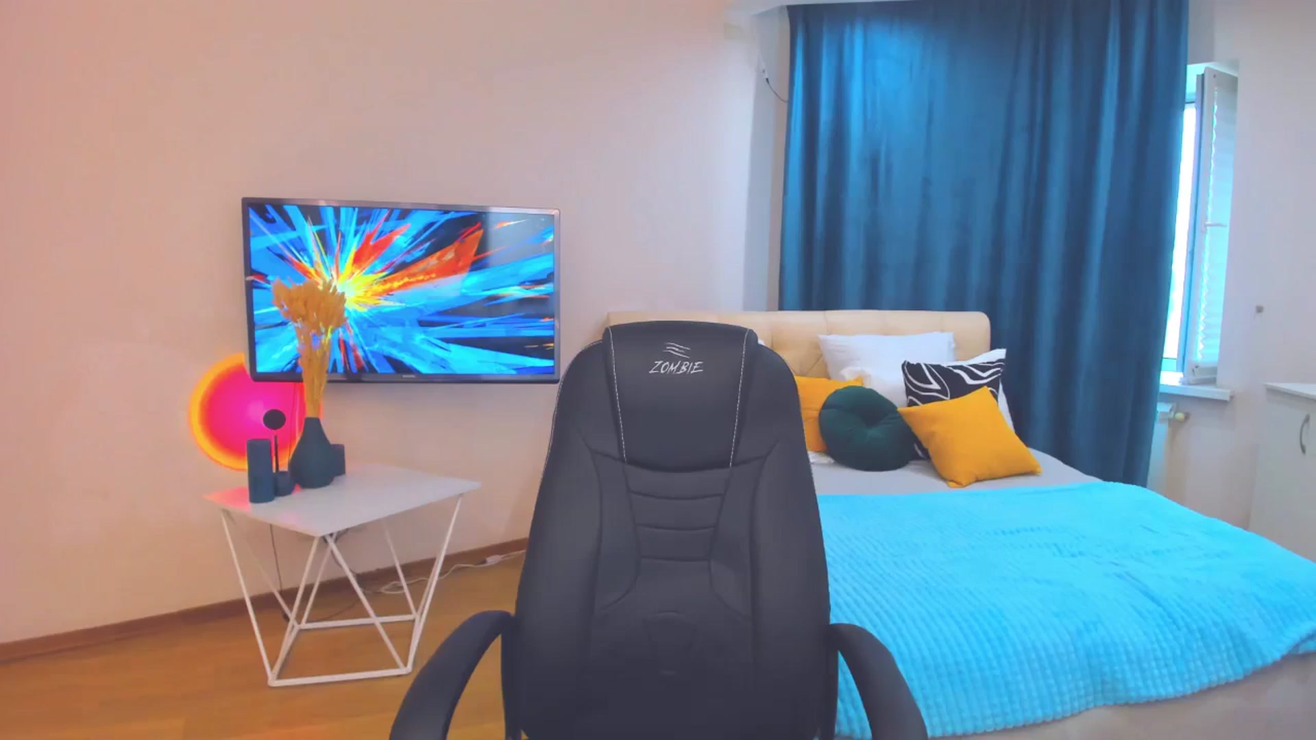 Gallery image thumbnail from AdmireMyEyes's myfreecams stream on, 10/20/2023, 06:56 image 20 of 20