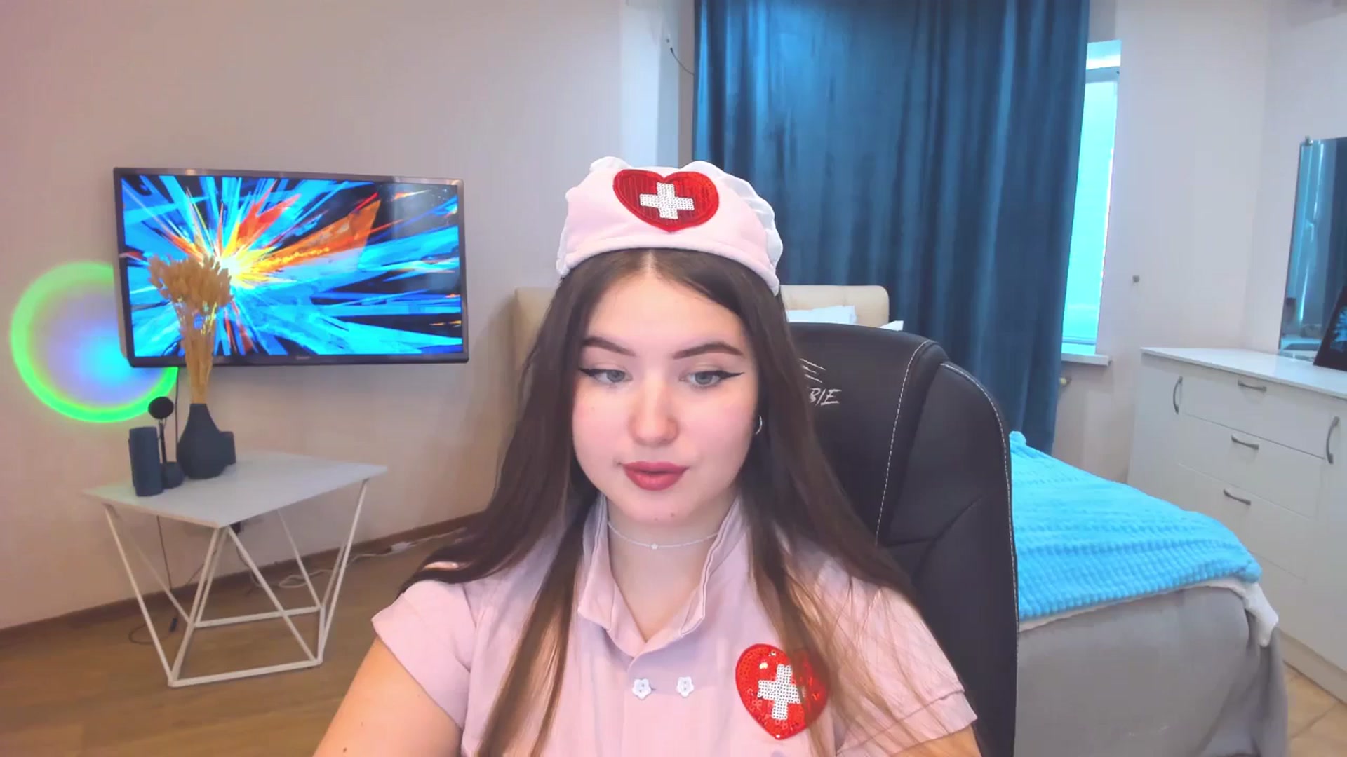 Gallery image thumbnail from AdmireMyEyes's myfreecams stream on, 10/22/2023, 09:47 image 7 of 20