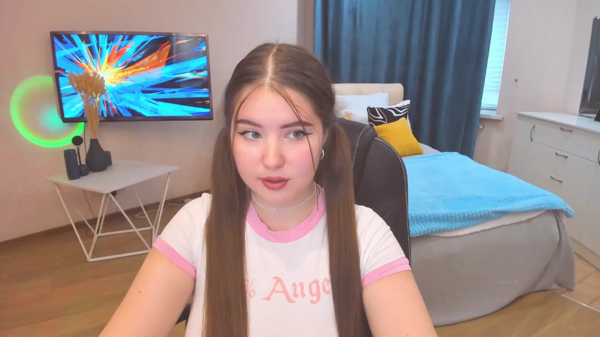 Gallery image thumbnail from AdmireMyEyes's myfreecams stream on, 10/23/2023, 05:24 image 17 of 20