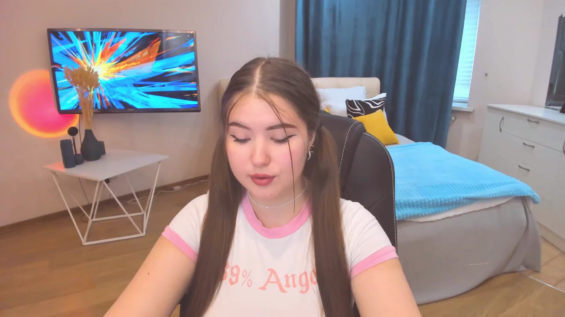 Gallery image thumbnail from AdmireMyEyes's myfreecams stream on, 10/23/2023, 05:24 image 14 of 20