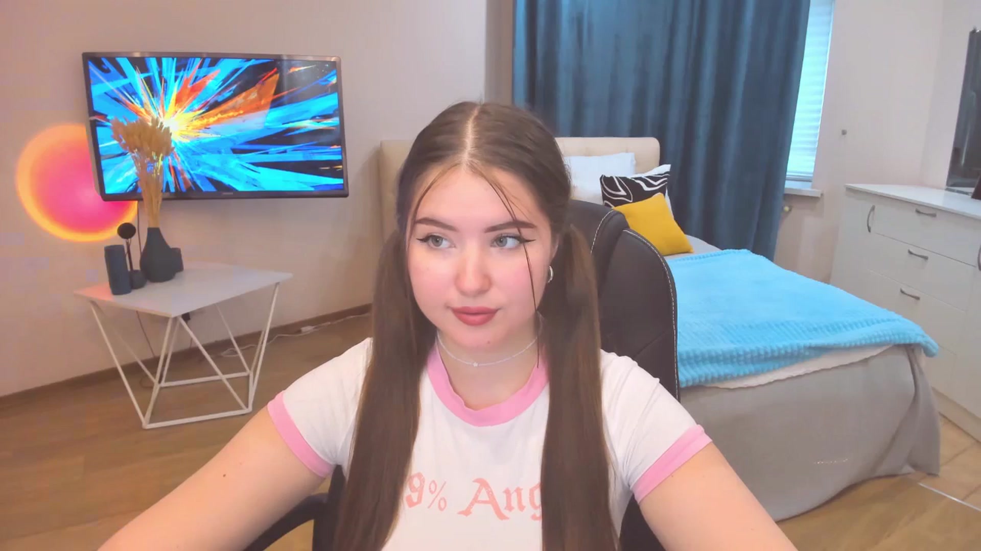 Gallery image thumbnail from AdmireMyEyes's myfreecams stream on, 10/23/2023, 05:24 image 10 of 20