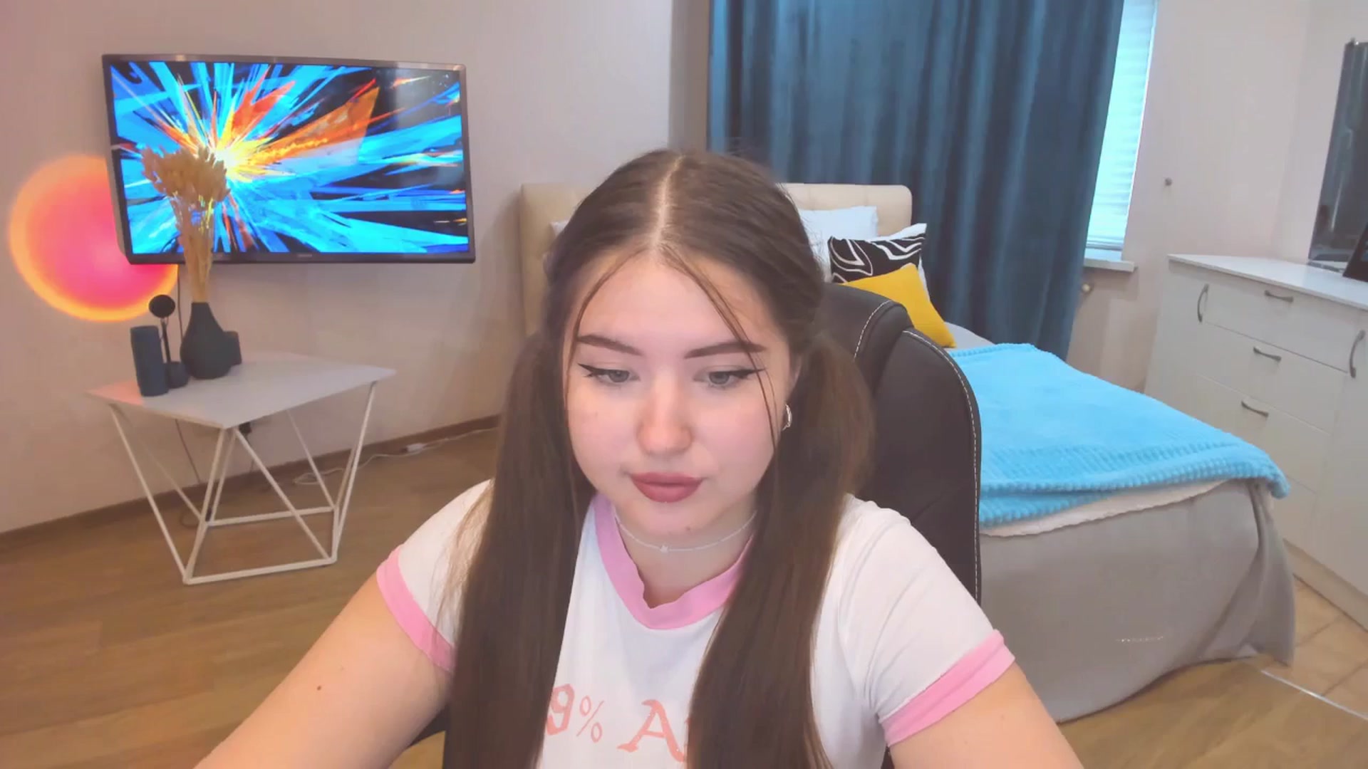 Gallery image thumbnail from AdmireMyEyes's myfreecams stream on, 10/23/2023, 06:37 image 10 of 20