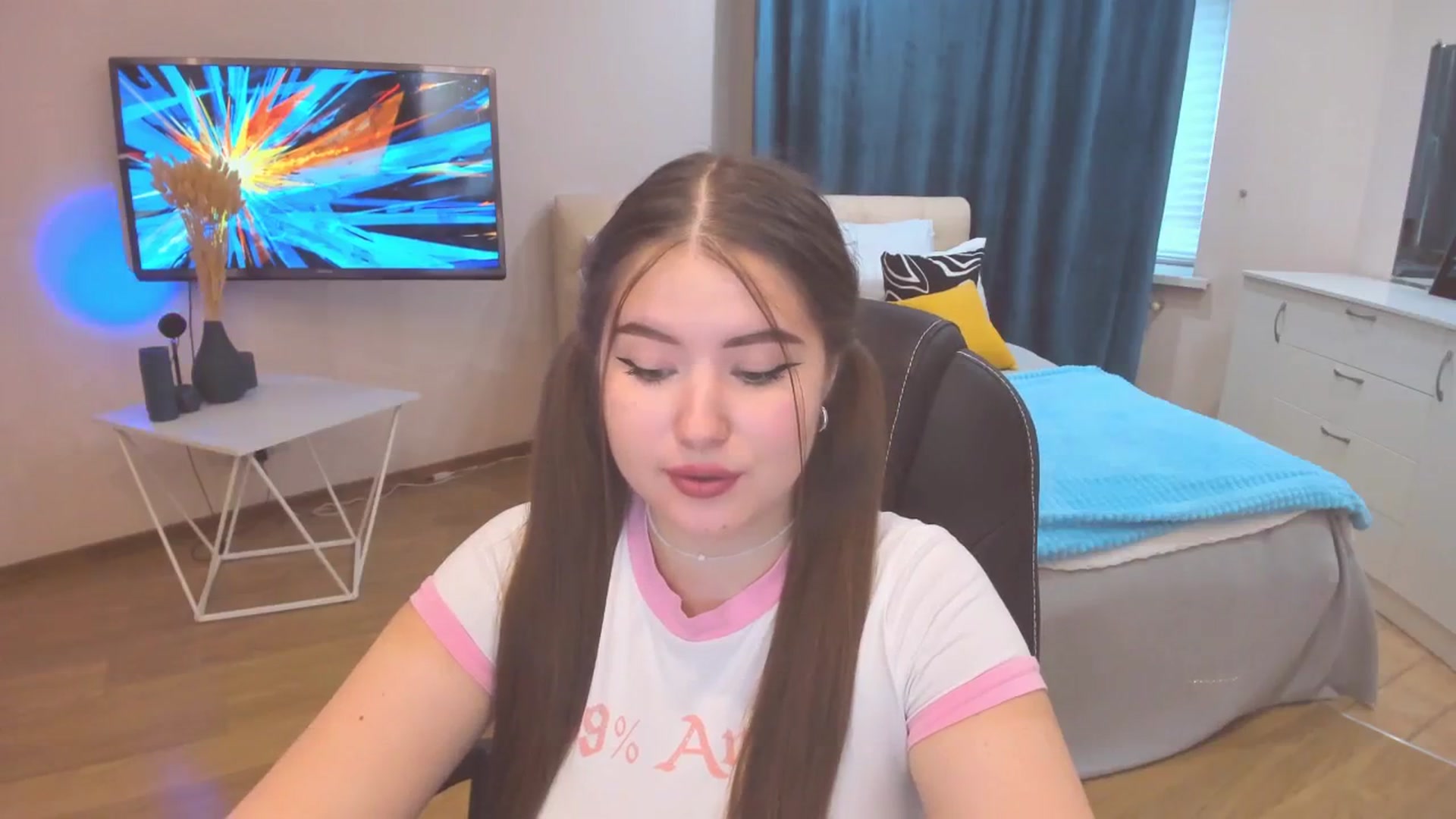 Gallery image thumbnail from AdmireMyEyes's myfreecams stream on, 10/23/2023, 06:37 image 14 of 20