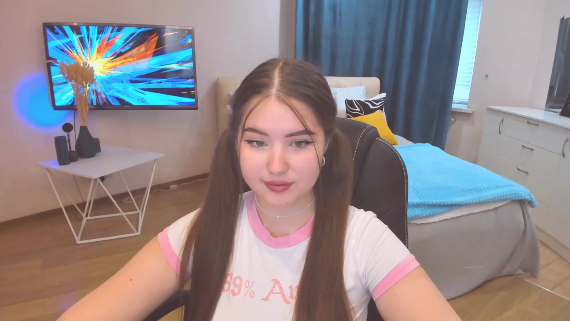 Gallery image thumbnail from AdmireMyEyes's myfreecams stream on, 10/23/2023, 06:37 image 9 of 20