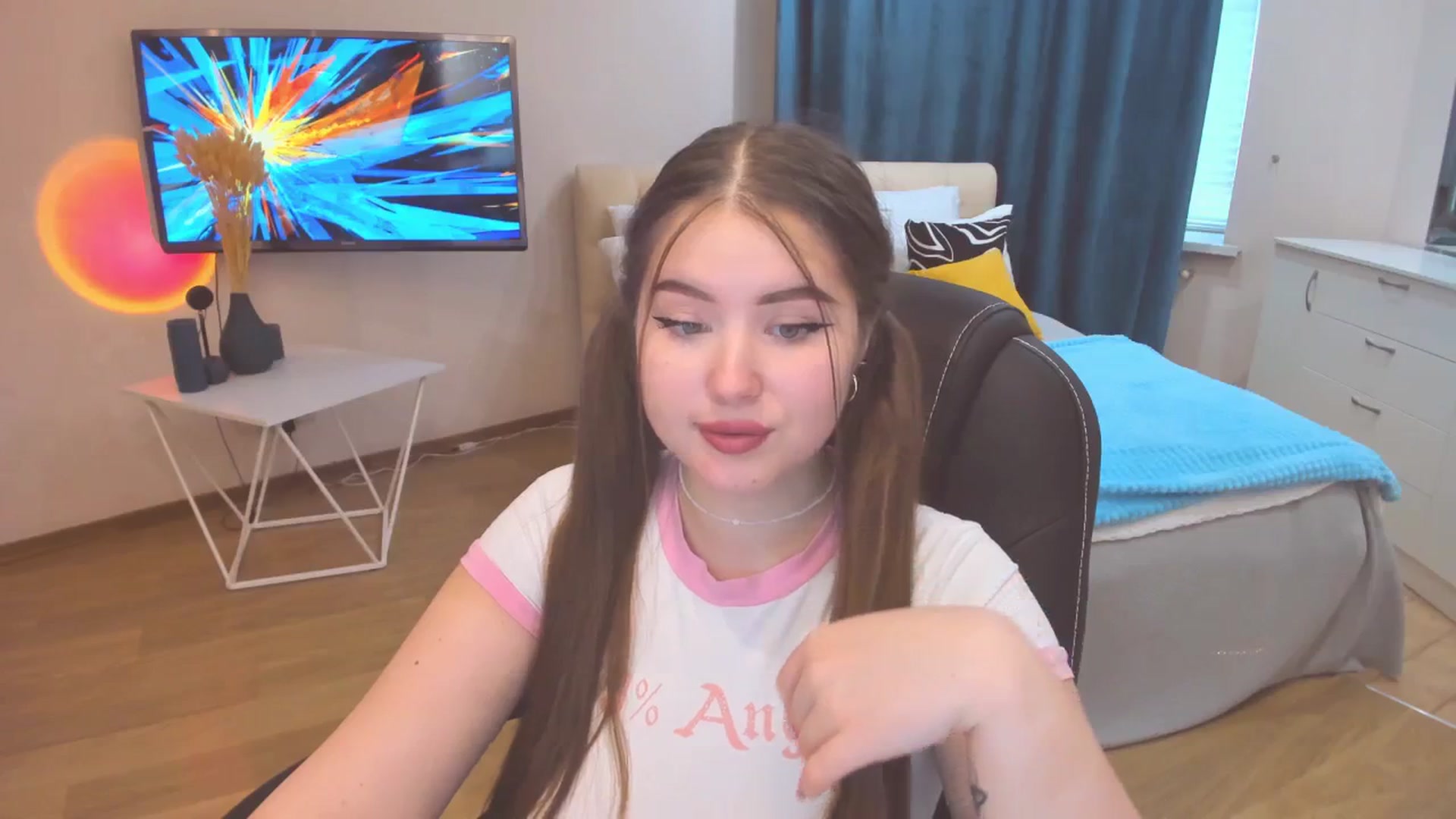 Gallery image thumbnail from AdmireMyEyes's myfreecams stream on, 10/23/2023, 07:46 image 2 of 20