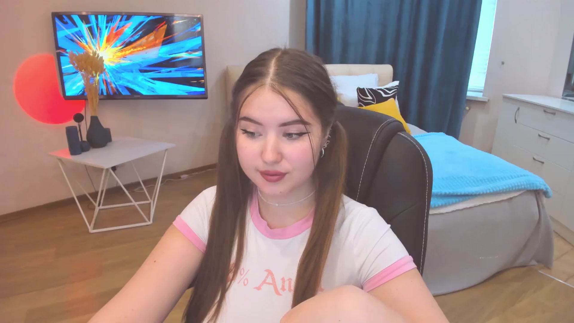 Gallery image thumbnail from AdmireMyEyes's myfreecams stream on, 10/23/2023, 07:46 image 17 of 20