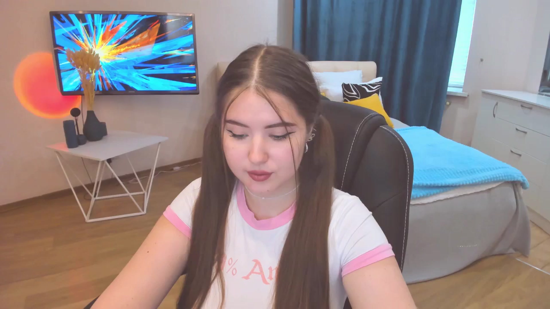 Gallery image thumbnail from AdmireMyEyes's myfreecams stream on, 10/23/2023, 07:46 image 9 of 20