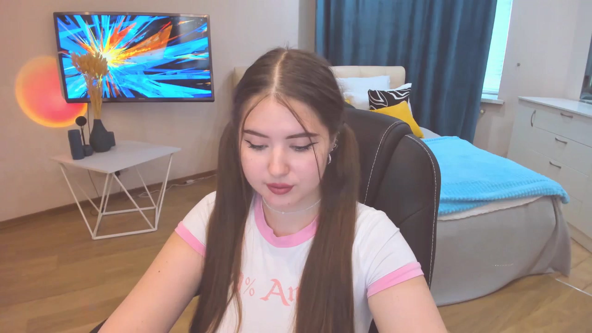Gallery image thumbnail from AdmireMyEyes's myfreecams stream on, 10/23/2023, 07:46 image 8 of 20