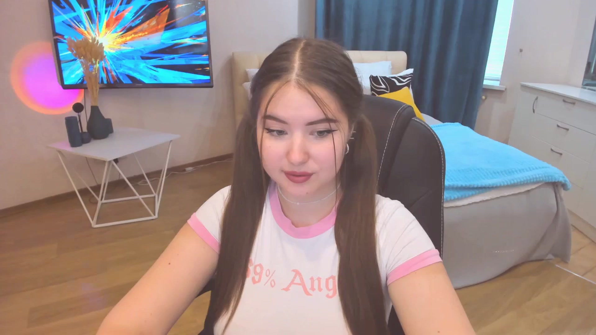 Gallery image thumbnail from AdmireMyEyes's myfreecams stream on, 10/23/2023, 09:31 image 1 of 20