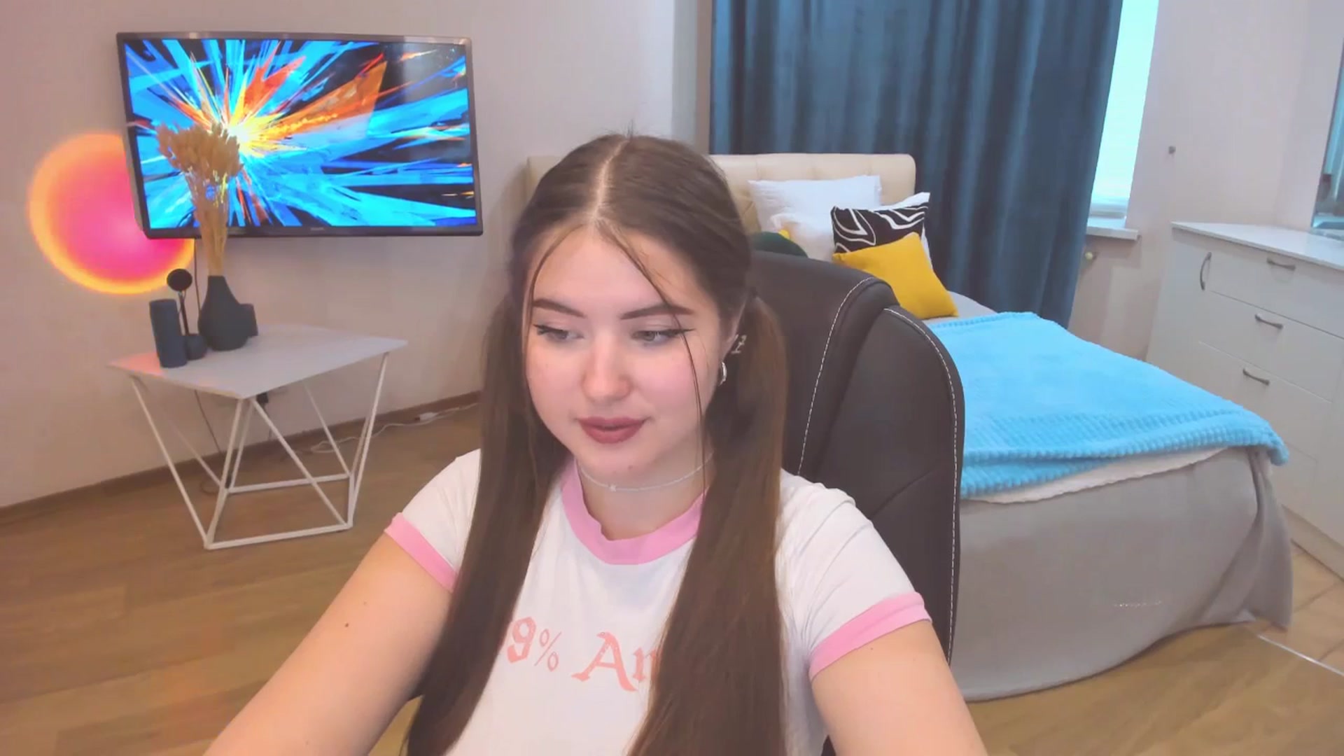 Gallery image thumbnail from AdmireMyEyes's myfreecams stream on, 10/23/2023, 09:31 image 20 of 20