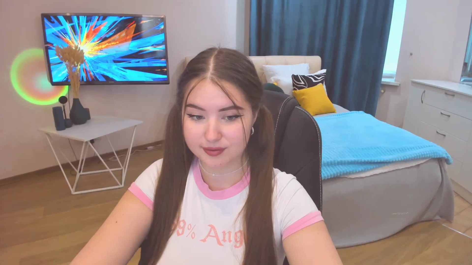 Gallery image thumbnail from AdmireMyEyes's myfreecams stream on, 10/23/2023, 09:31 image 11 of 20