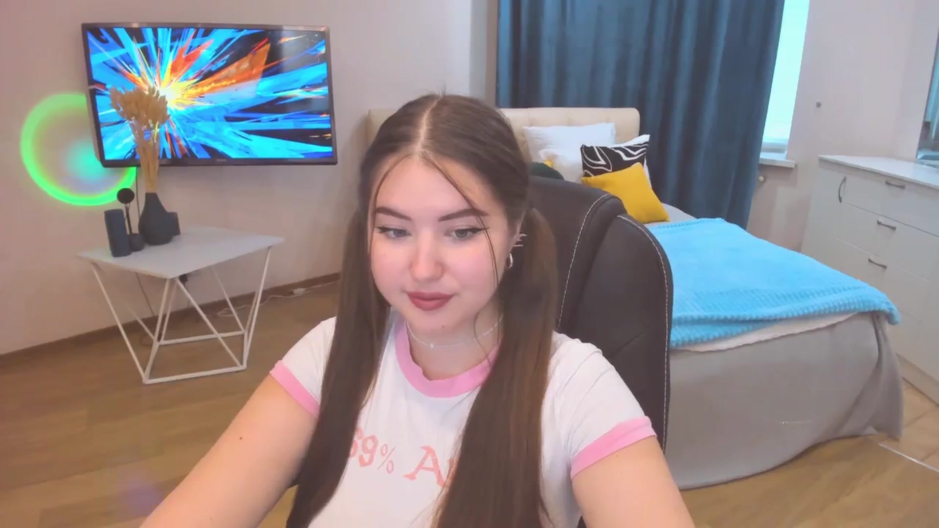 Gallery image thumbnail from AdmireMyEyes's myfreecams stream on, 10/23/2023, 09:31 image 18 of 20