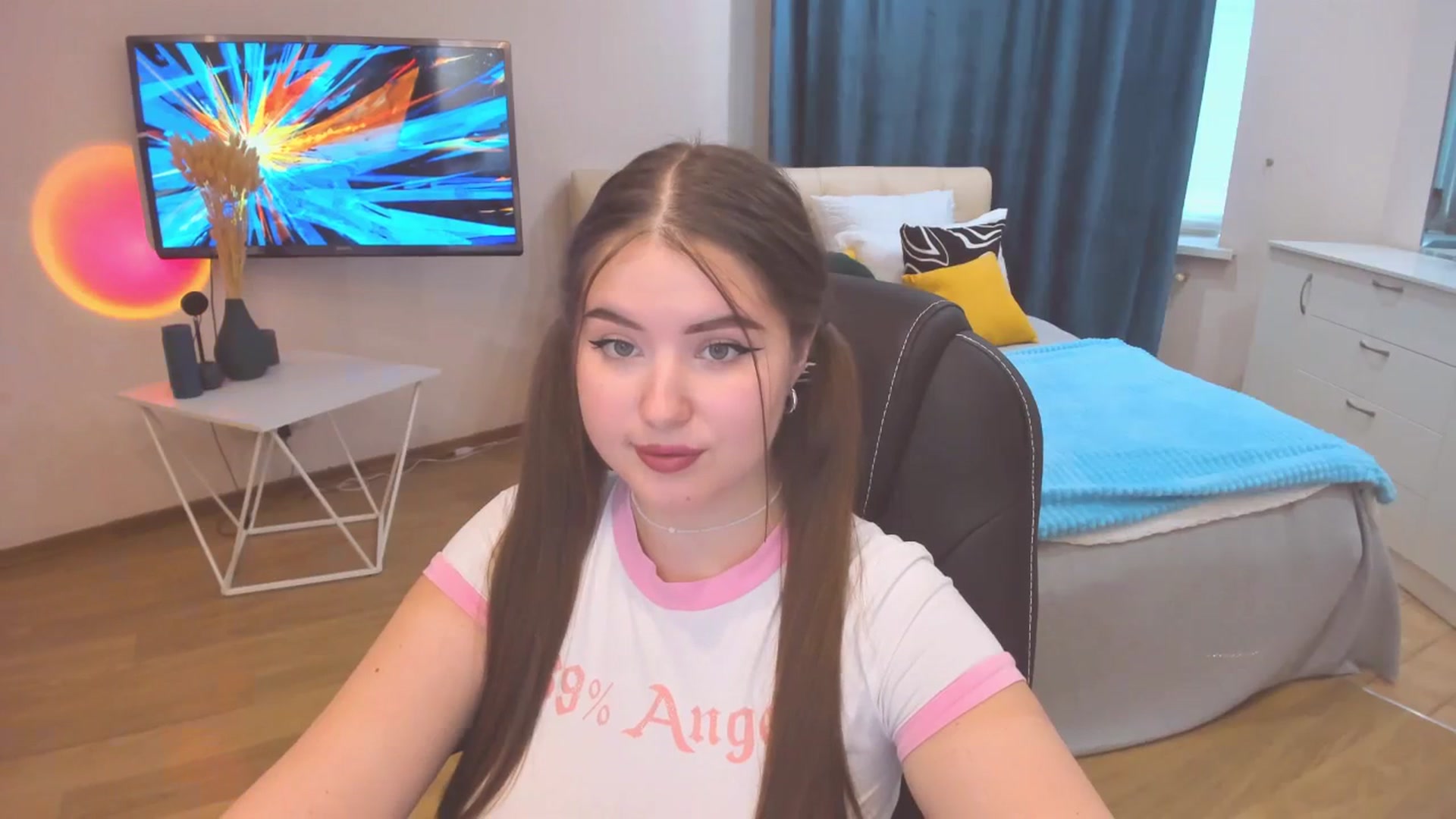 Gallery image thumbnail from AdmireMyEyes's myfreecams stream on, 10/23/2023, 09:31 image 13 of 20