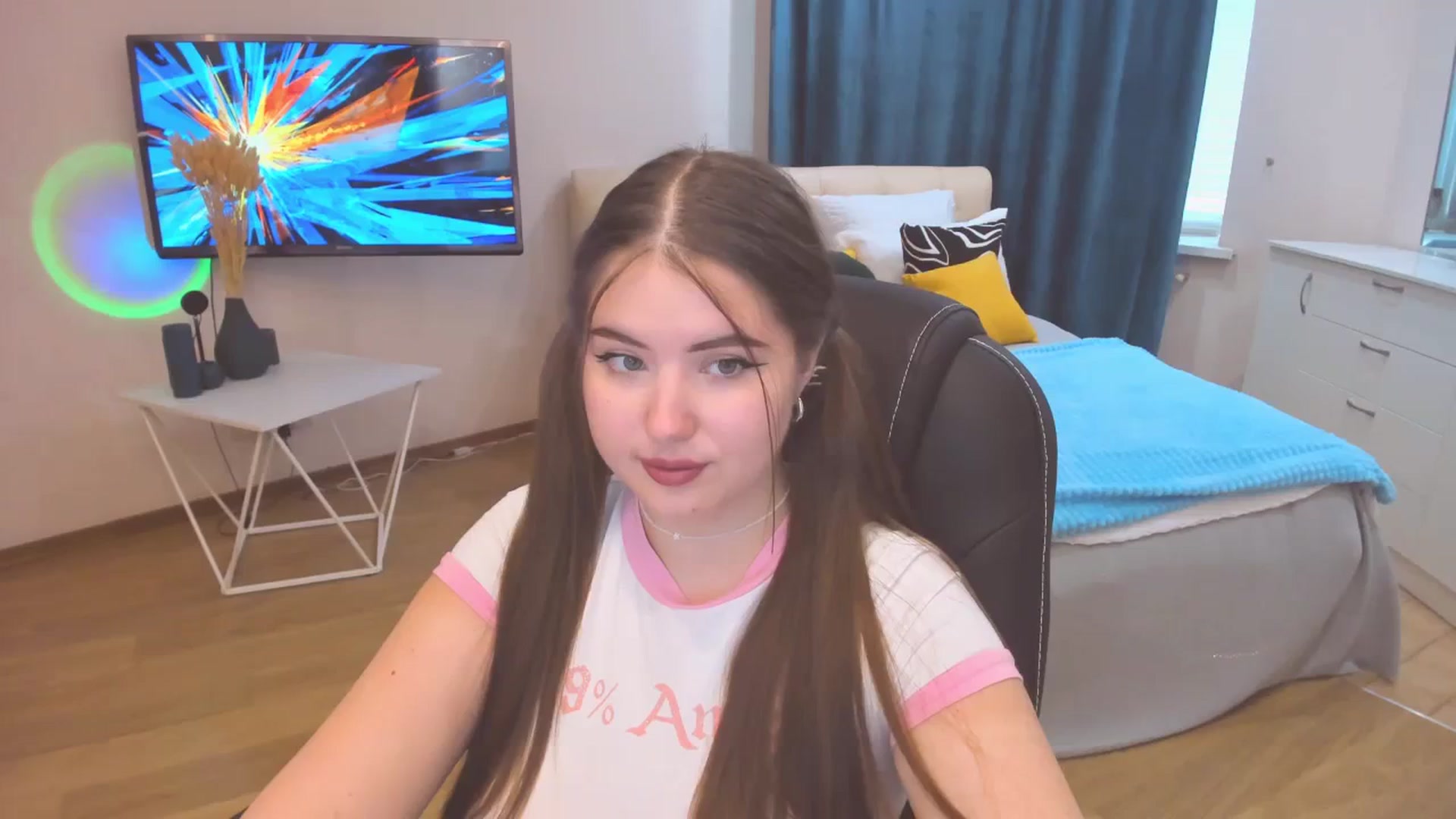 Gallery image thumbnail from AdmireMyEyes's myfreecams stream on, 10/23/2023, 09:46 image 11 of 20