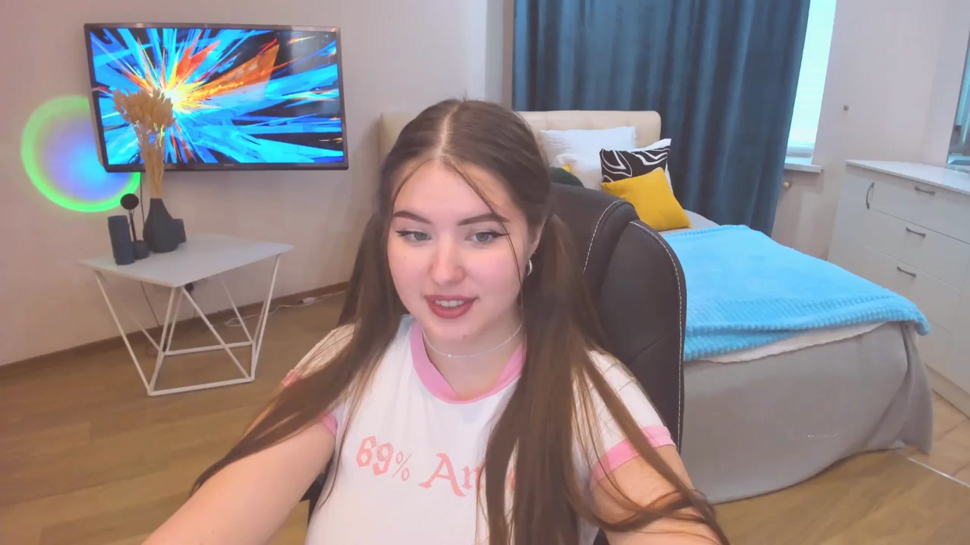 Gallery image thumbnail from AdmireMyEyes's myfreecams stream on, 10/23/2023, 09:46 image 2 of 20