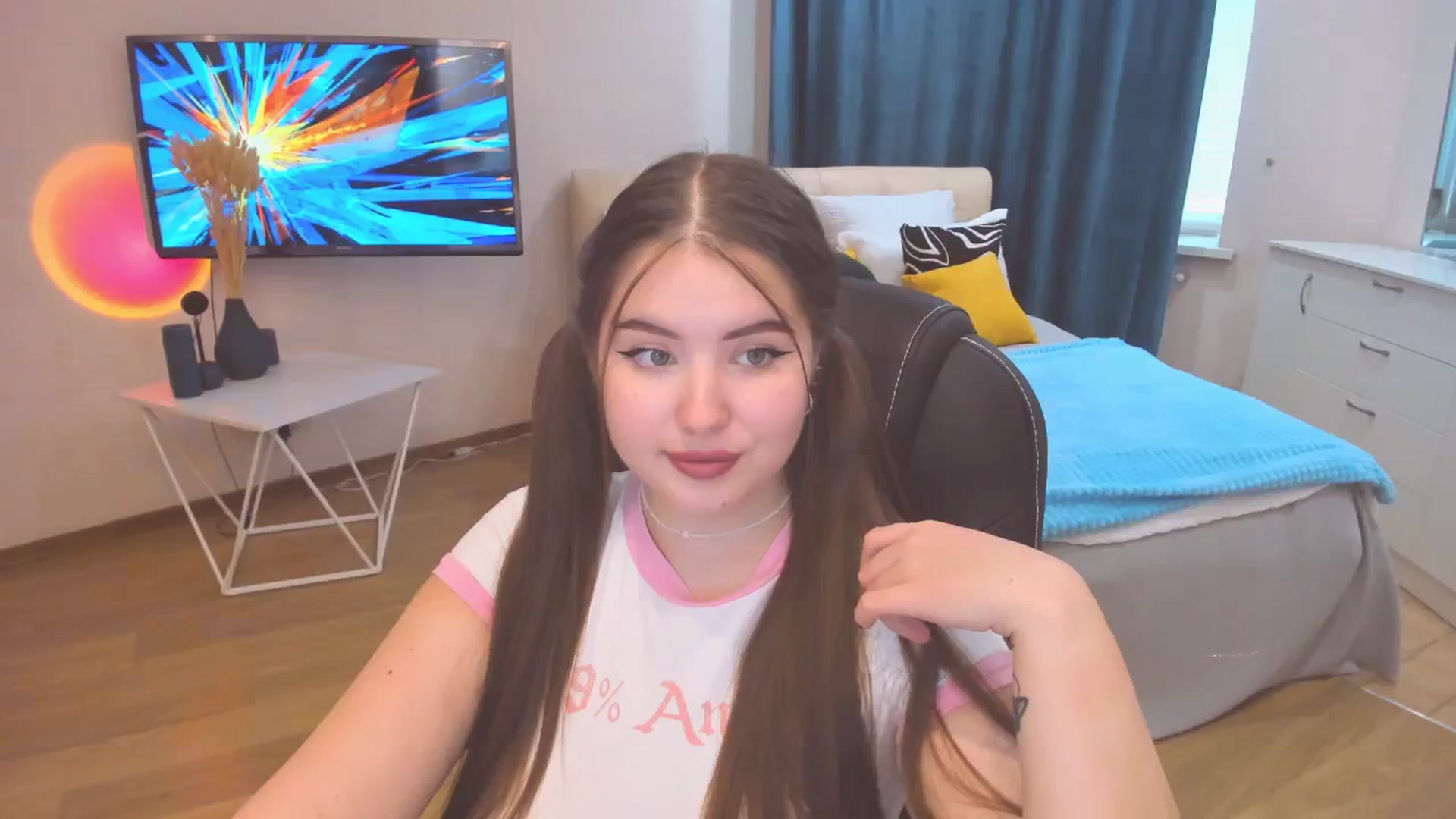 Gallery image thumbnail from AdmireMyEyes's myfreecams stream on, 10/23/2023, 09:46 image 7 of 20