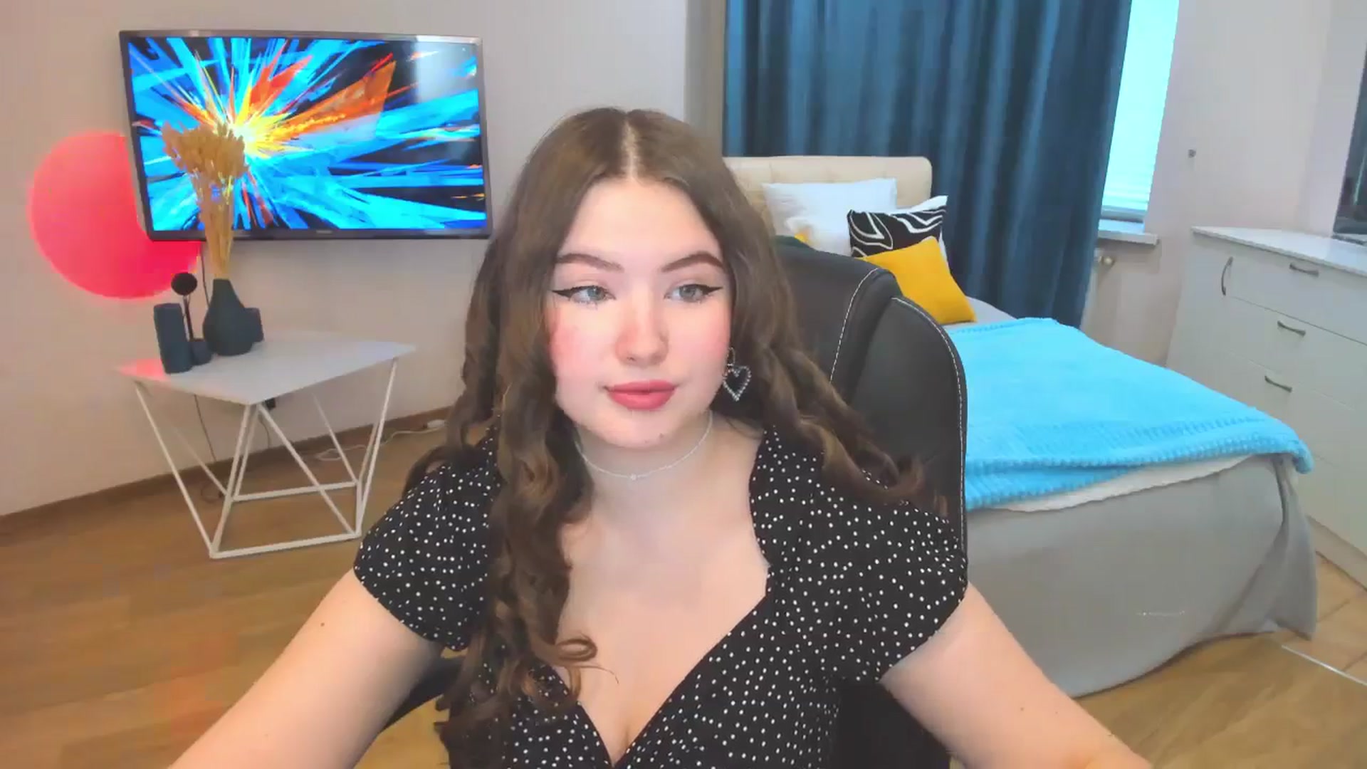 Gallery image thumbnail from AdmireMyEyes's myfreecams stream on, 10/24/2023, 11:02 image 8 of 20