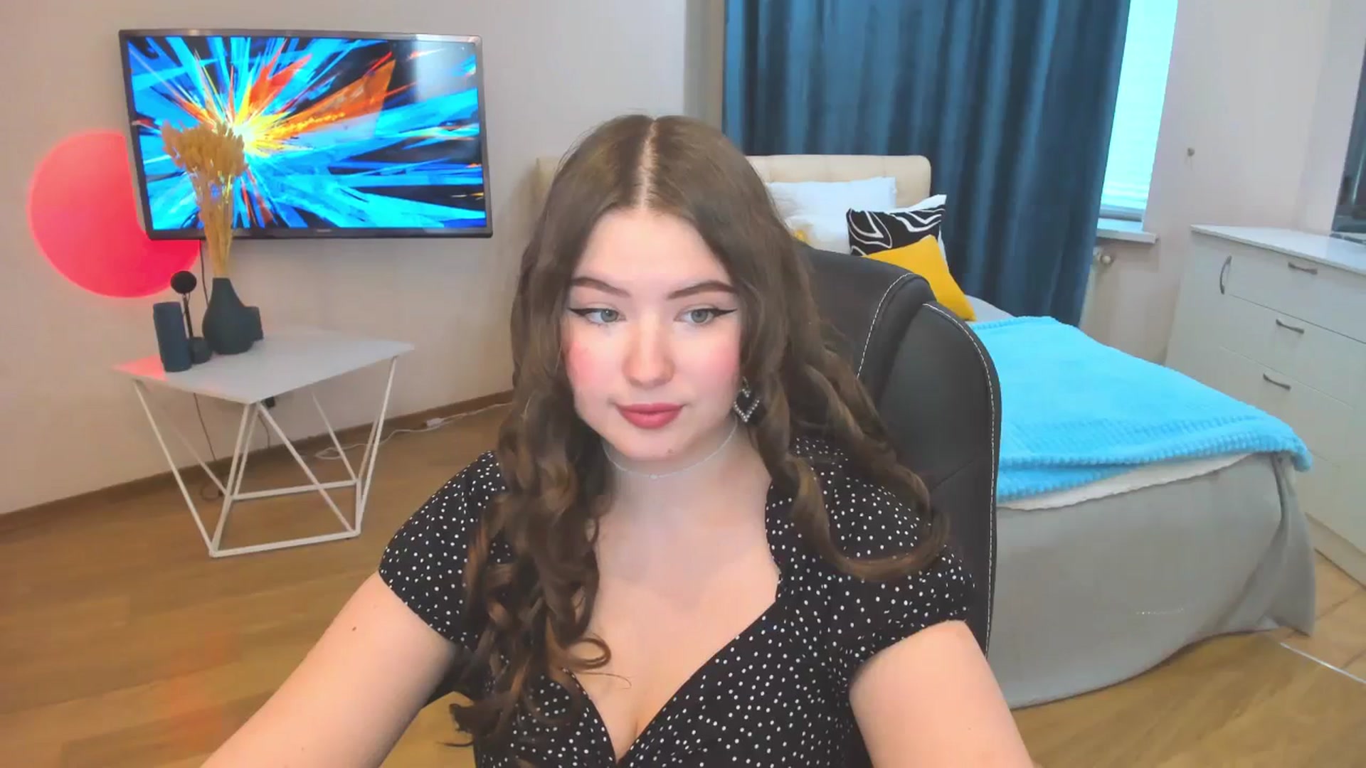 Gallery image thumbnail from AdmireMyEyes's myfreecams stream on, 10/24/2023, 11:02 image 15 of 20