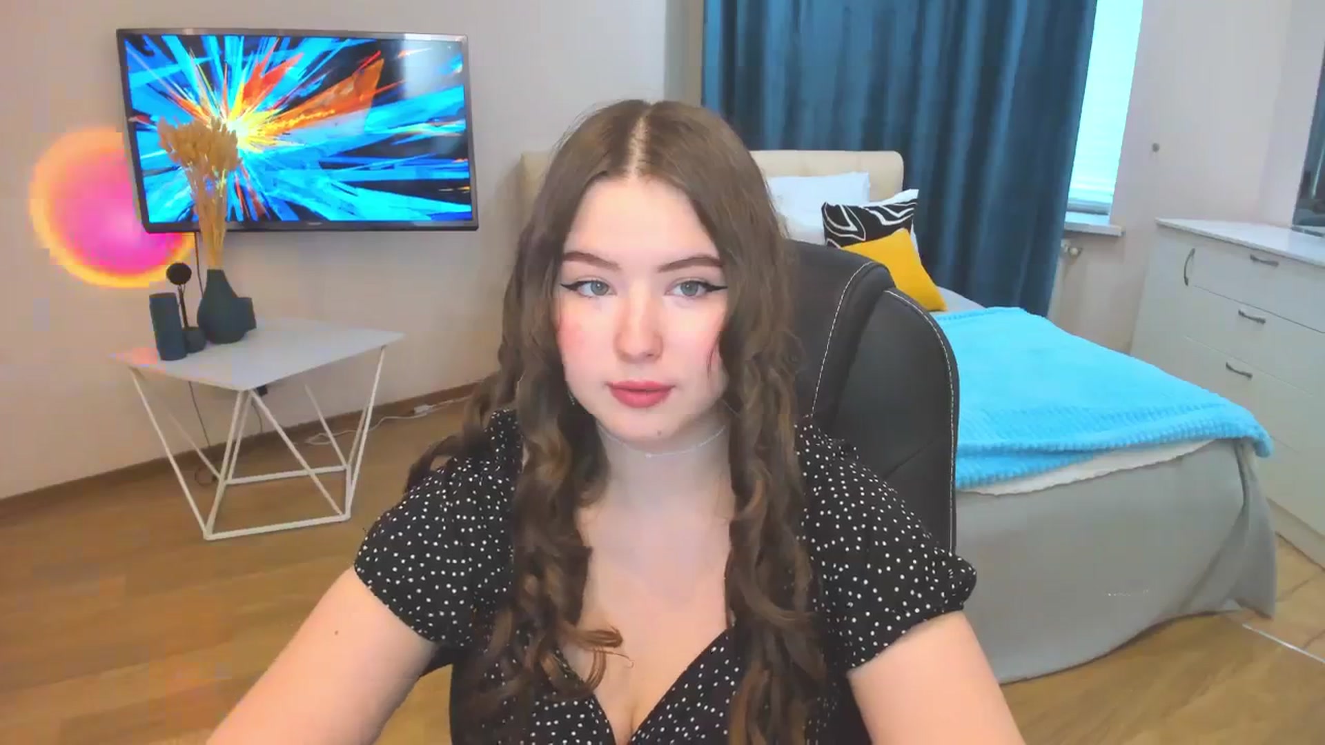Gallery image thumbnail from AdmireMyEyes's myfreecams stream on, 10/24/2023, 11:02 image 6 of 20
