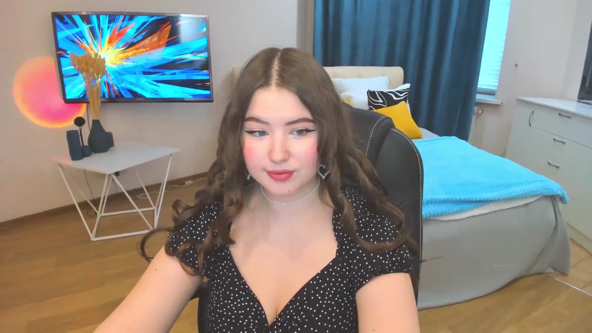 Gallery image thumbnail from AdmireMyEyes's myfreecams stream on, 10/24/2023, 11:02 image 11 of 20