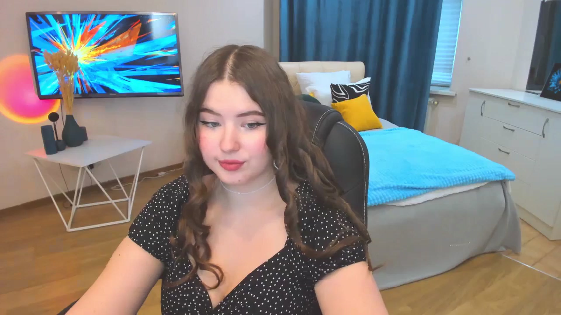 Gallery image thumbnail from AdmireMyEyes's myfreecams stream on, 10/24/2023, 12:47 image 14 of 20