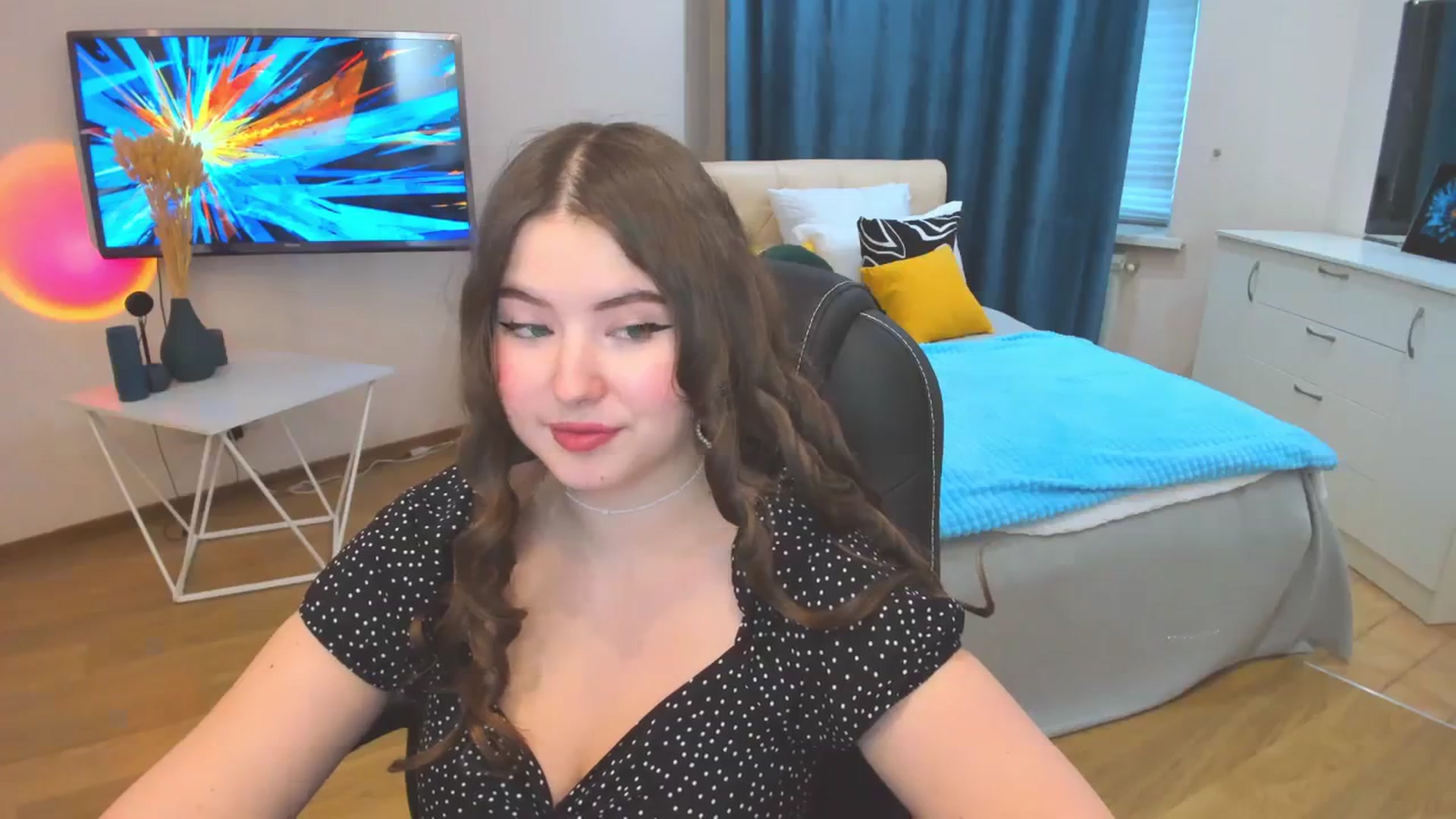 Gallery image thumbnail from AdmireMyEyes's myfreecams stream on, 10/24/2023, 12:47 image 9 of 20
