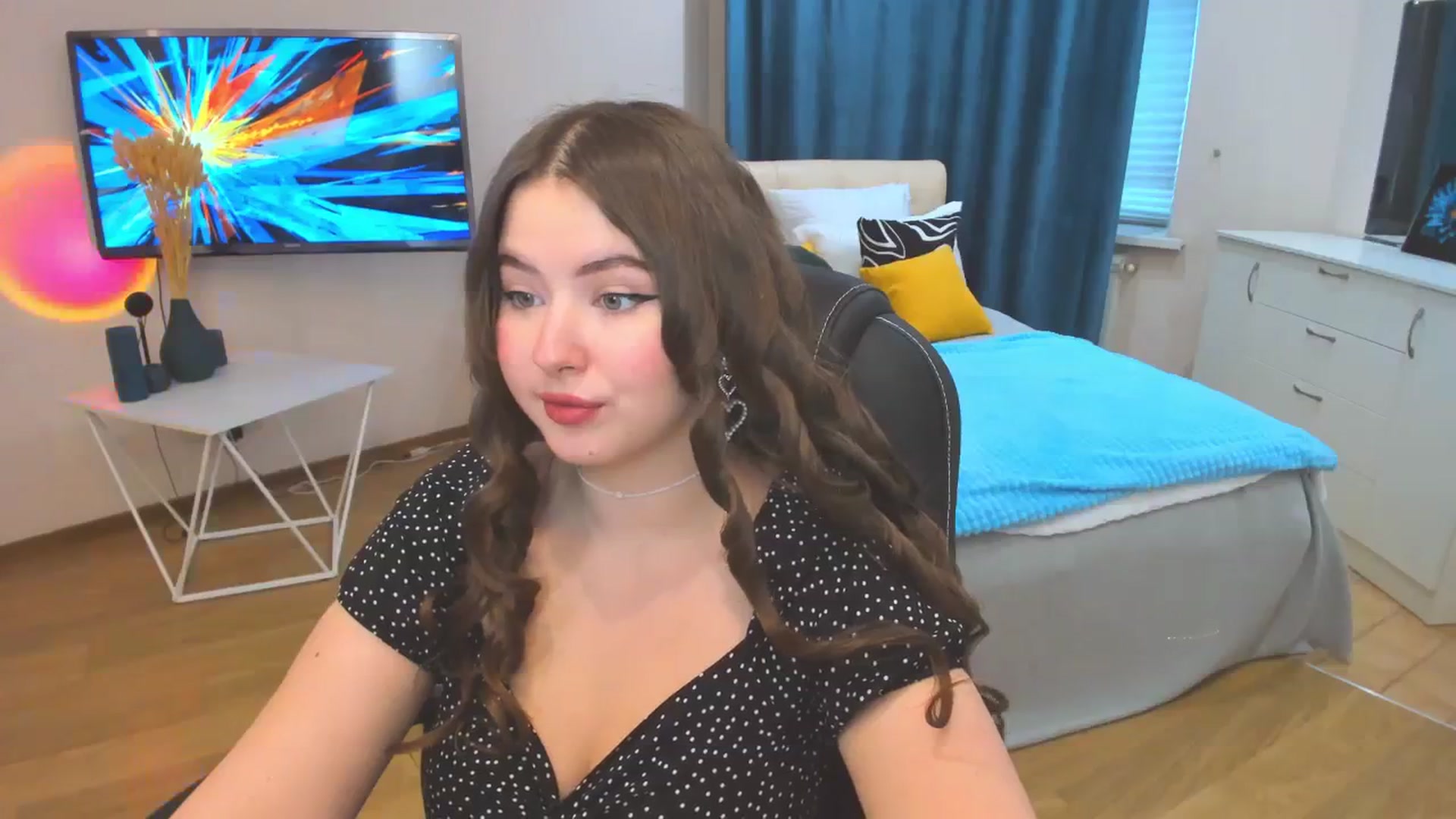 Gallery image thumbnail from AdmireMyEyes's myfreecams stream on, 10/24/2023, 12:47 image 2 of 20
