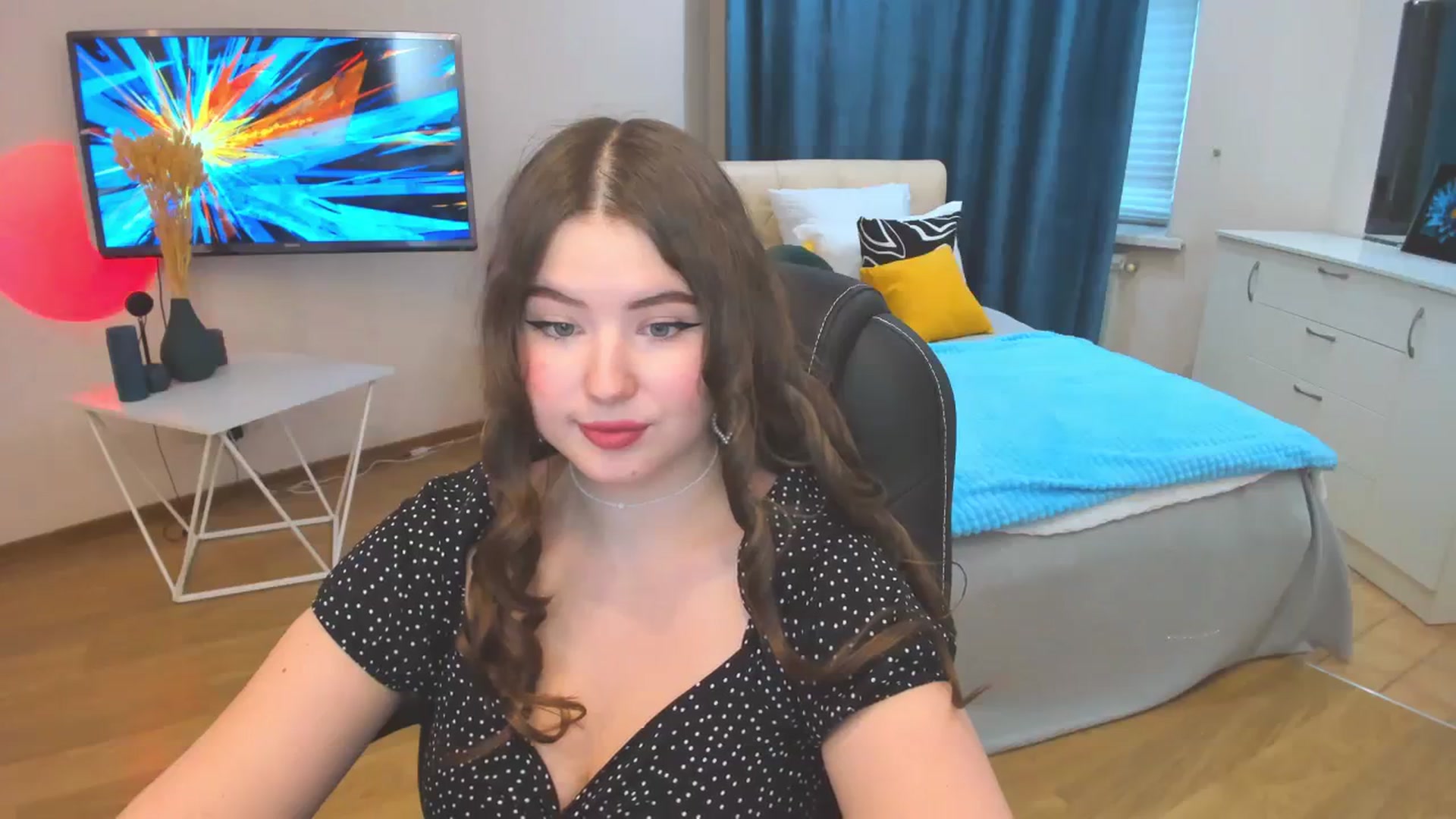 Gallery image thumbnail from AdmireMyEyes's myfreecams stream on, 10/24/2023, 12:47 image 15 of 20