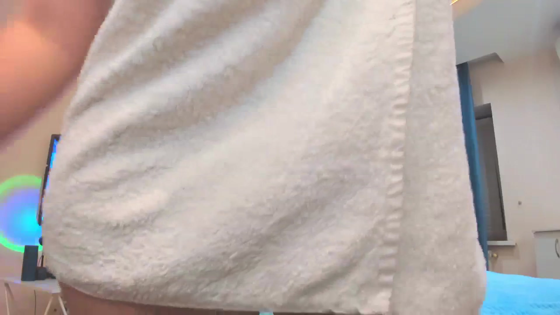Gallery image thumbnail from AdmireMyEyes's myfreecams stream on, 10/24/2023, 14:46 image 17 of 20
