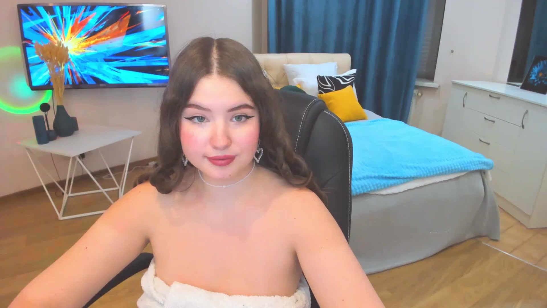 Gallery image thumbnail from AdmireMyEyes's myfreecams stream on, 10/24/2023, 14:46 image 11 of 20