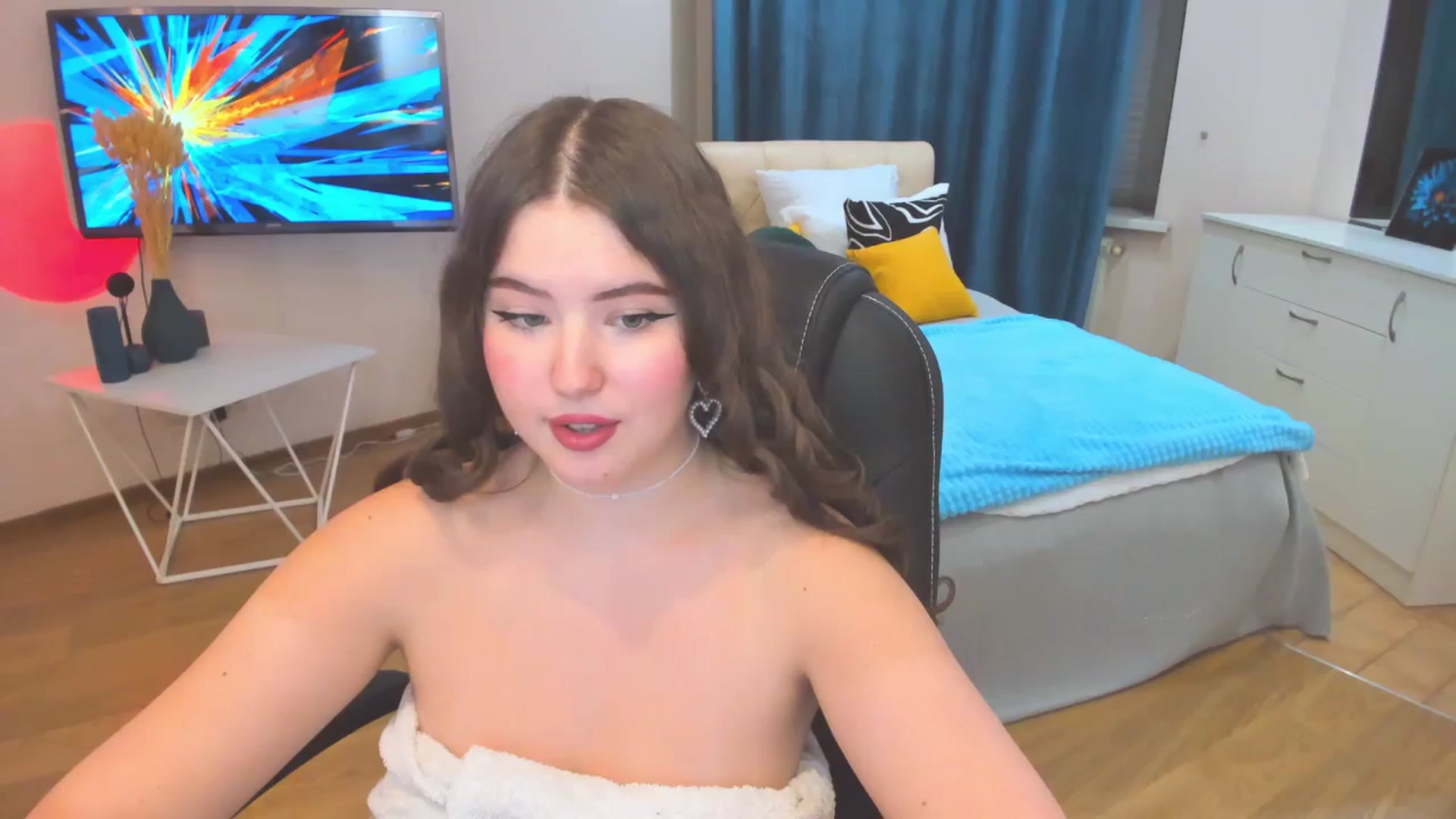 Gallery image thumbnail from AdmireMyEyes's myfreecams stream on, 10/24/2023, 14:46 image 7 of 20