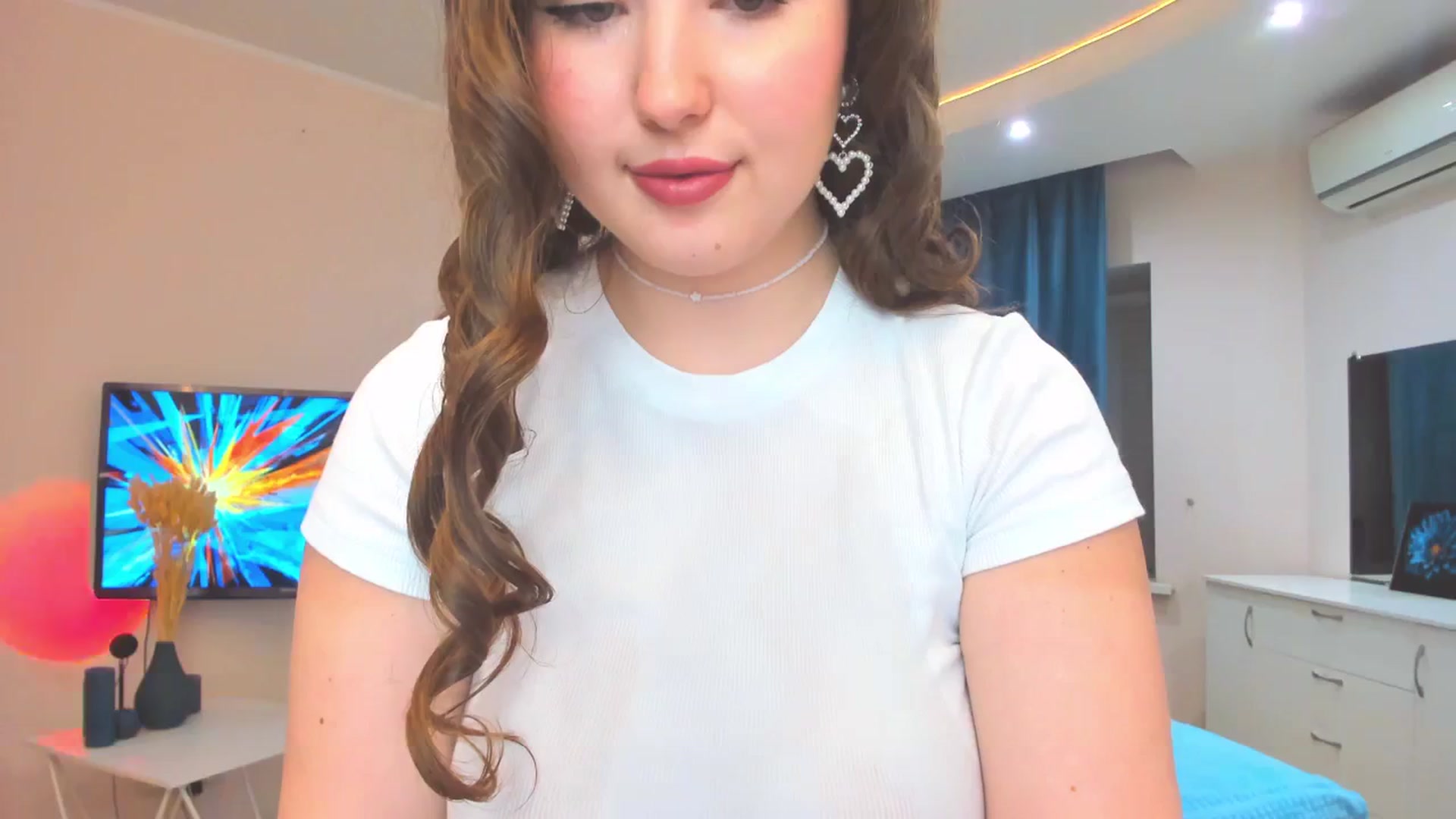 Gallery image thumbnail from AdmireMyEyes's myfreecams stream on, 10/24/2023, 17:37 image 13 of 20