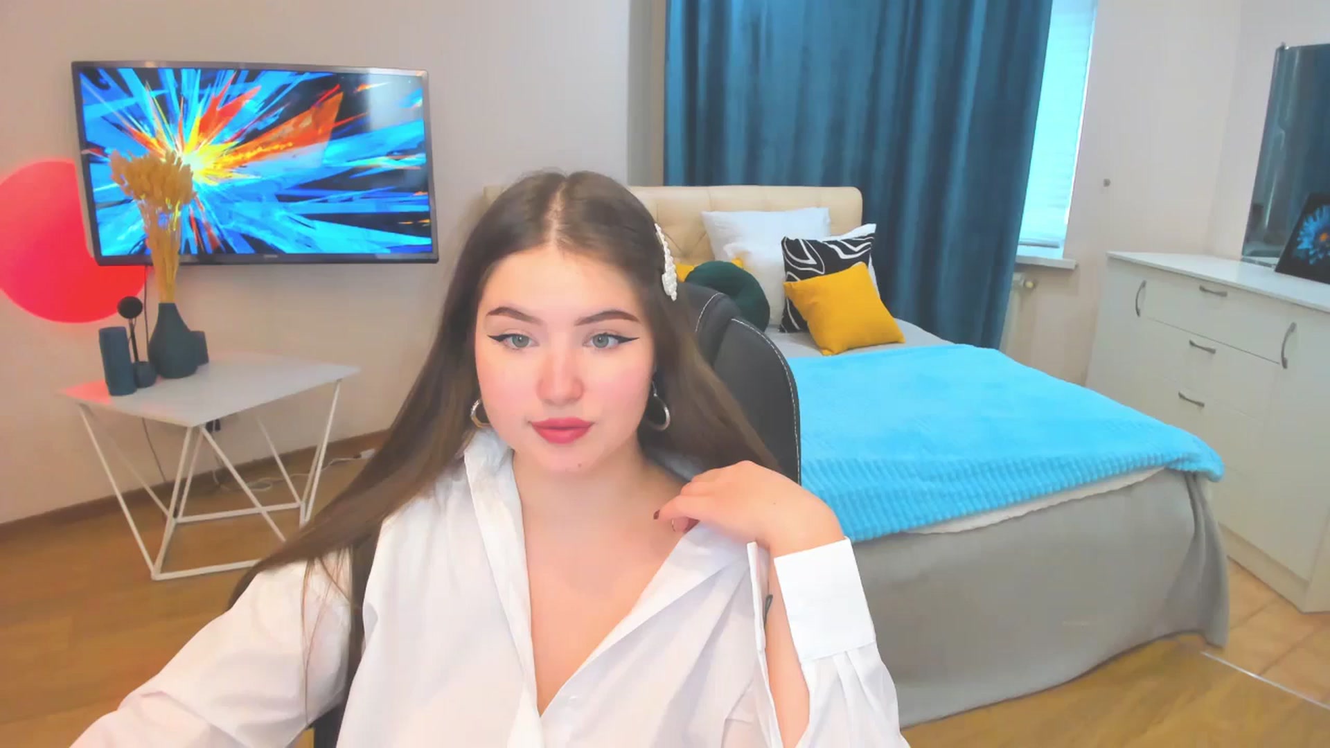 Gallery image thumbnail from AdmireMyEyes's myfreecams stream on, 10/25/2023, 07:36 image 16 of 20