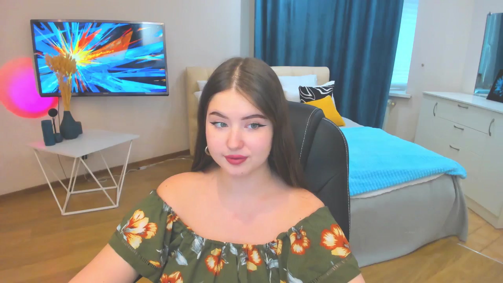 Gallery image thumbnail from AdmireMyEyes's myfreecams stream on, 10/25/2023, 09:45 image 10 of 20