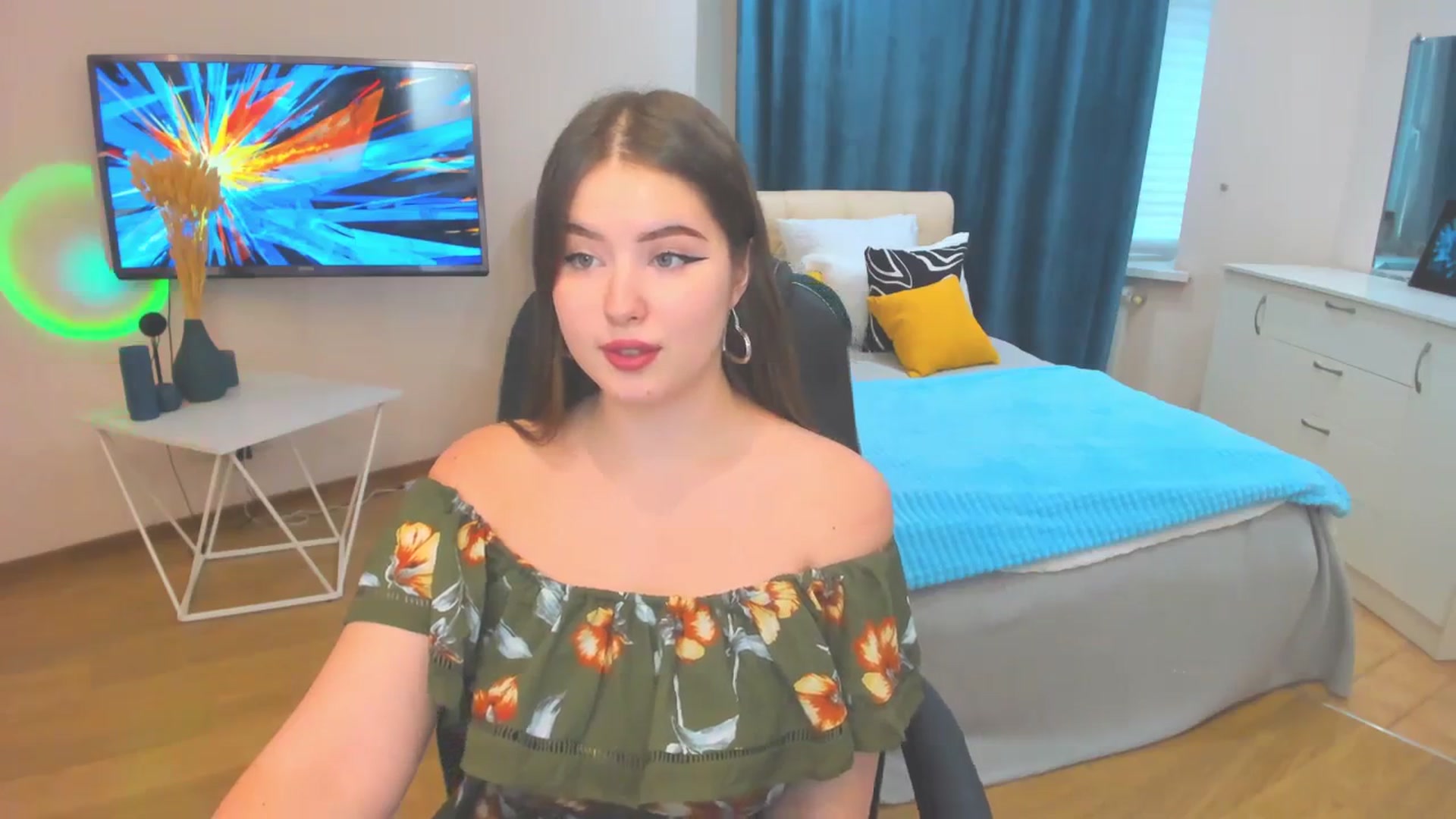 Gallery image thumbnail from AdmireMyEyes's myfreecams stream on, 10/25/2023, 09:45 image 8 of 20