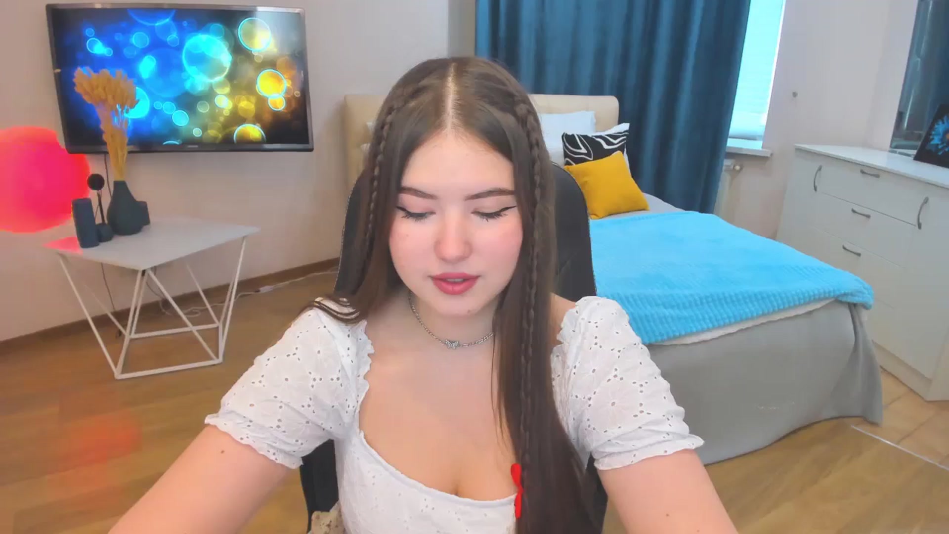 Gallery image thumbnail from AdmireMyEyes's myfreecams stream on, 10/26/2023, 10:39 image 4 of 20