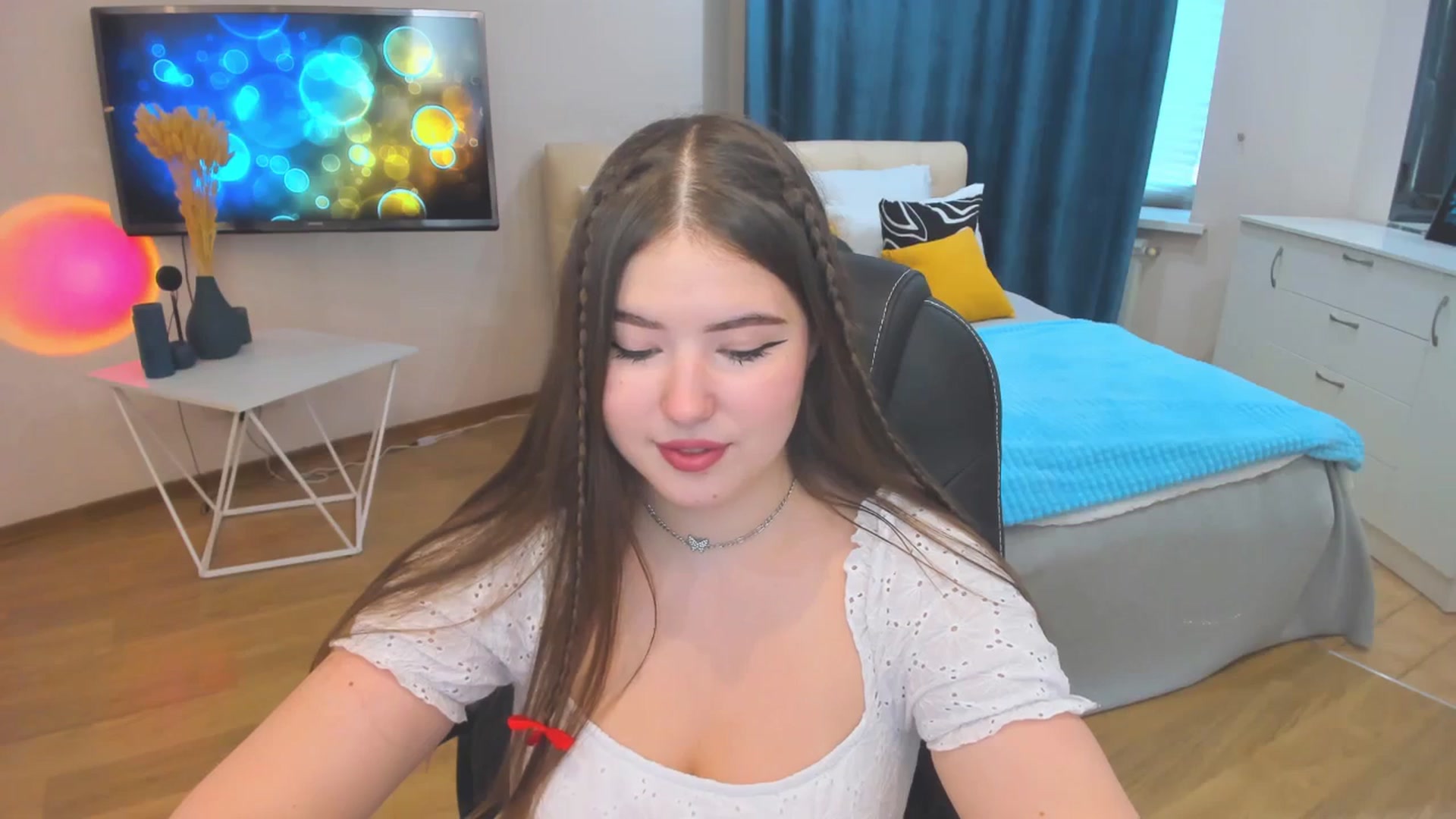 Gallery image thumbnail from AdmireMyEyes's myfreecams stream on, 10/26/2023, 10:39 image 18 of 20
