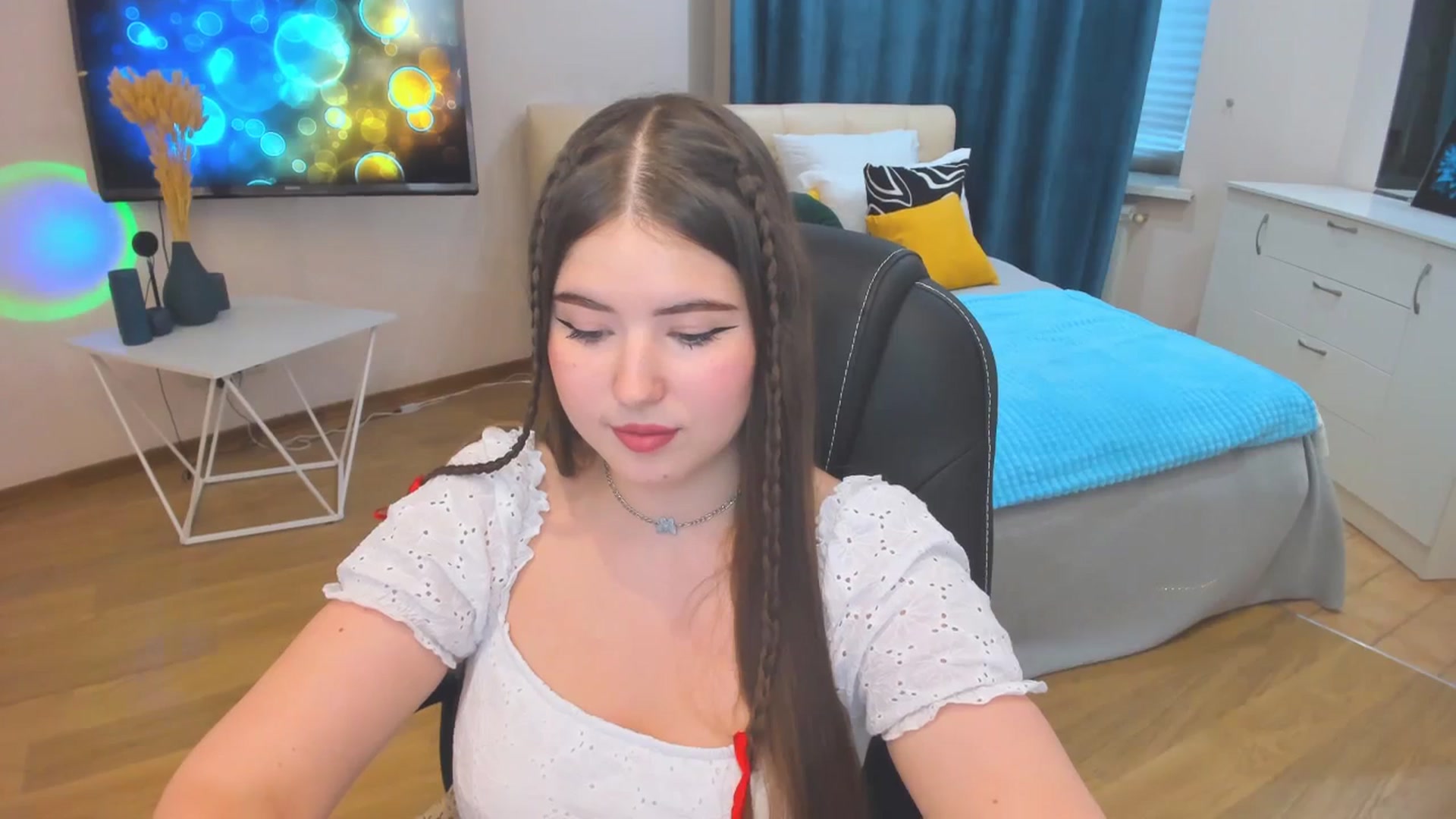 Gallery image thumbnail from AdmireMyEyes's myfreecams stream on, 10/26/2023, 12:42 image 13 of 20