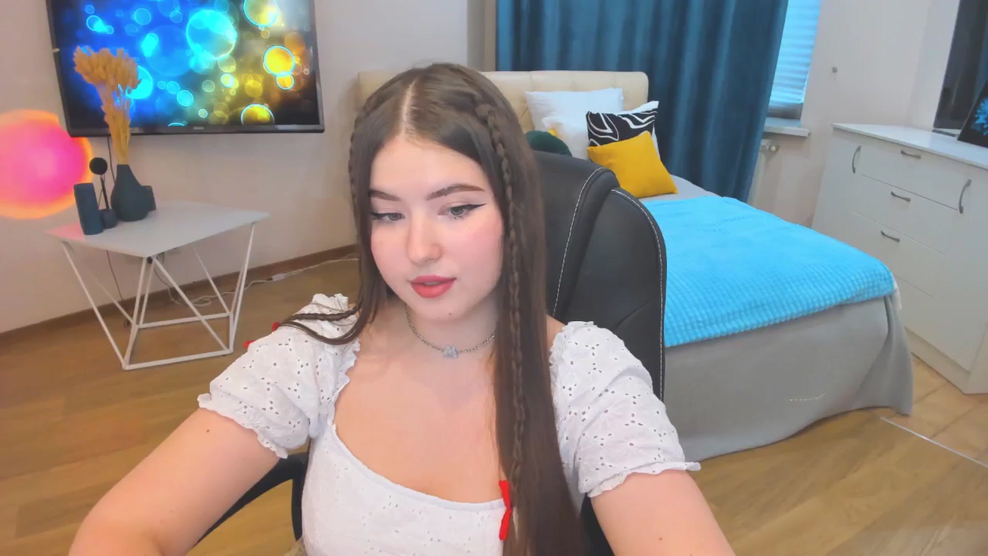 Gallery image thumbnail from AdmireMyEyes's myfreecams stream on, 10/26/2023, 12:42 image 2 of 20