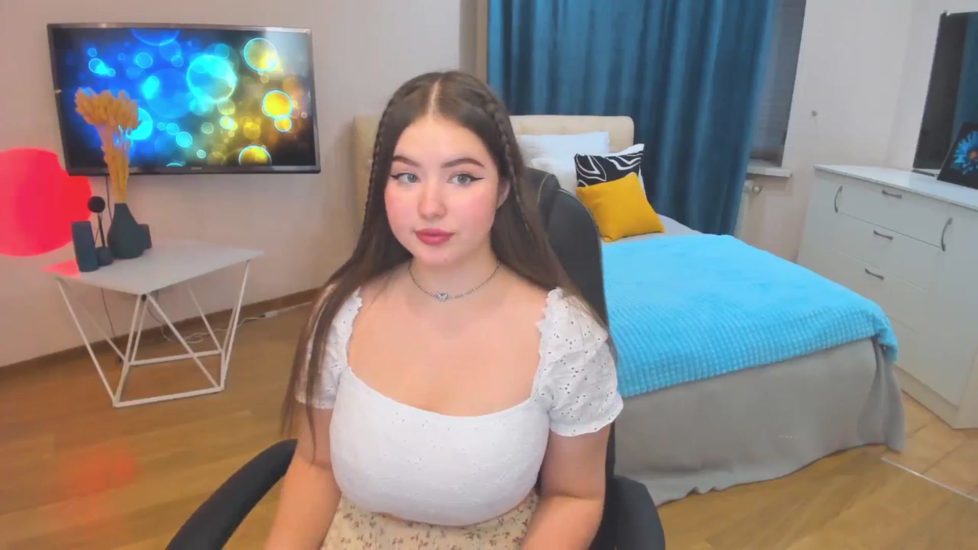 Gallery image thumbnail from AdmireMyEyes's myfreecams stream on, 10/26/2023, 13:59 image 2 of 20
