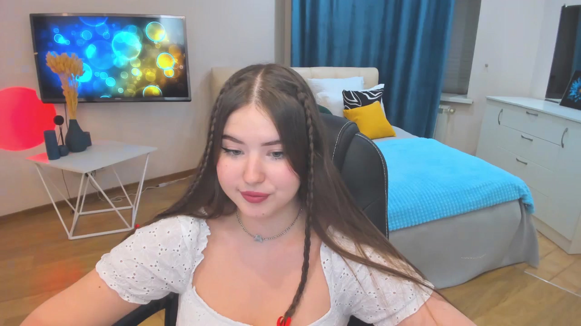 Gallery image thumbnail from AdmireMyEyes's myfreecams stream on, 10/26/2023, 16:50 image 15 of 20